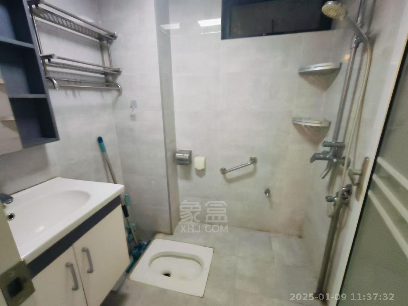 时代新城(翰林府) 3室2厅1卫 1500.0元/月 时代新城(翰林府) 3室2厅1卫 1500.0元/月室内图