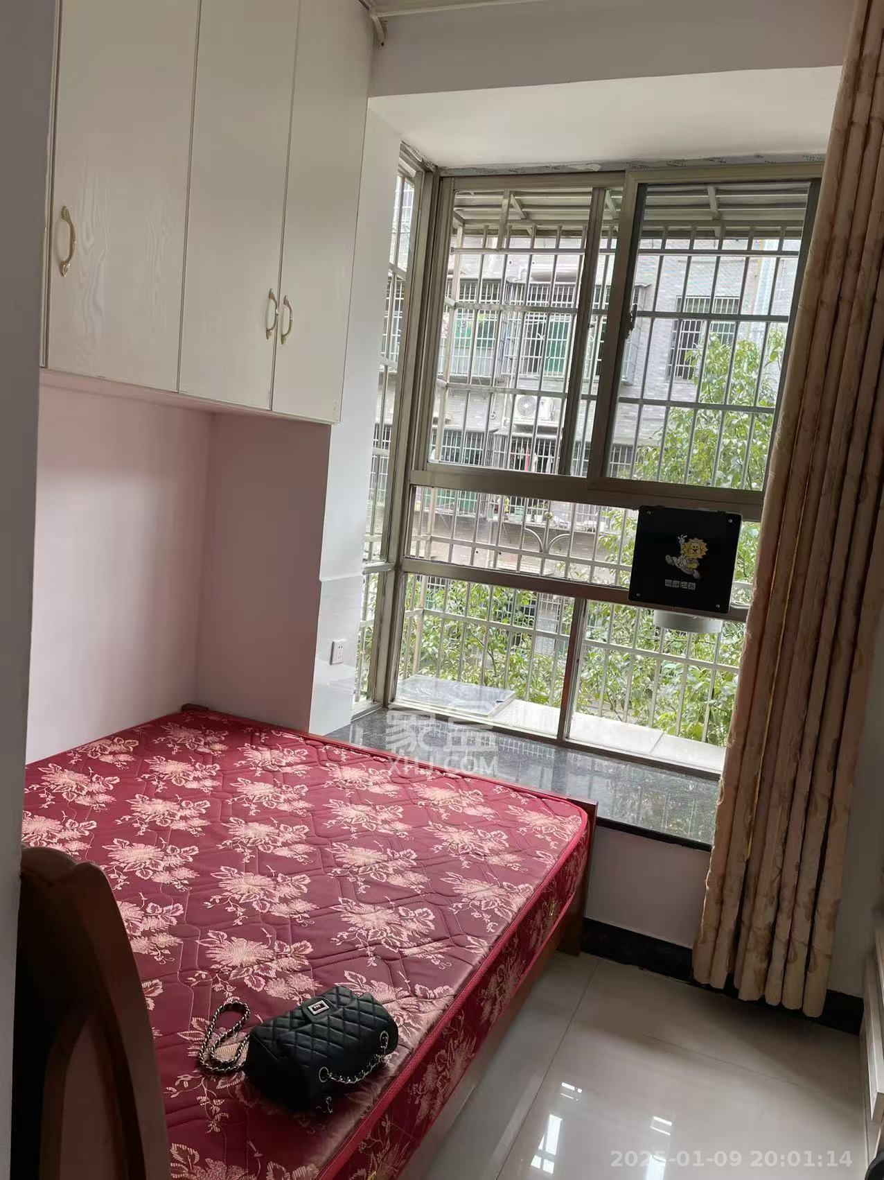 润泽园 1室1厅0卫 700.0元/月 润泽园 1室1厅0卫 700.0元/月室内图