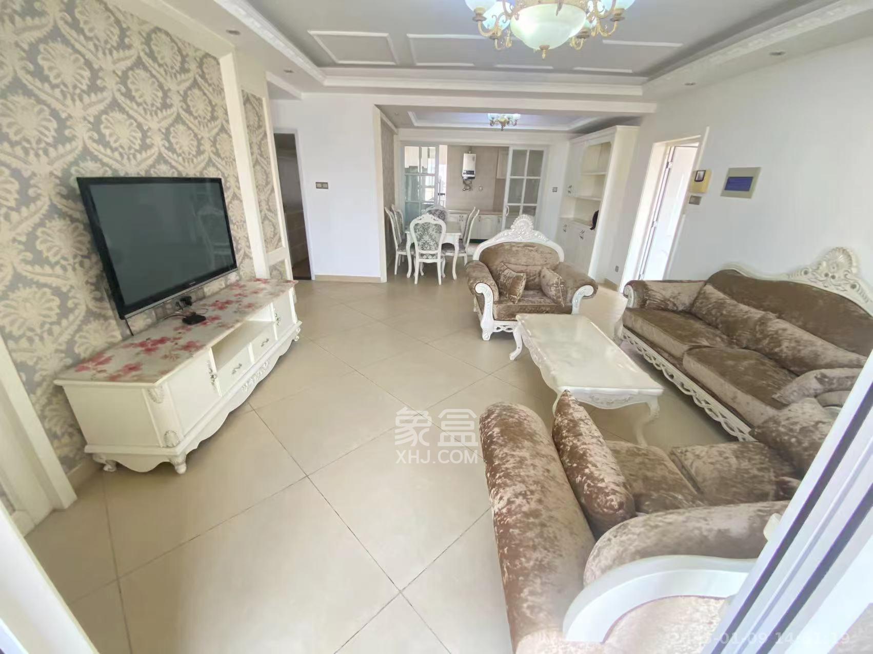 钱隆樽品(一、二、三期) 4室2厅2卫 4500.0元/月 钱隆樽品(一、二、三期) 4室2厅2卫 4500.0元/月室内图