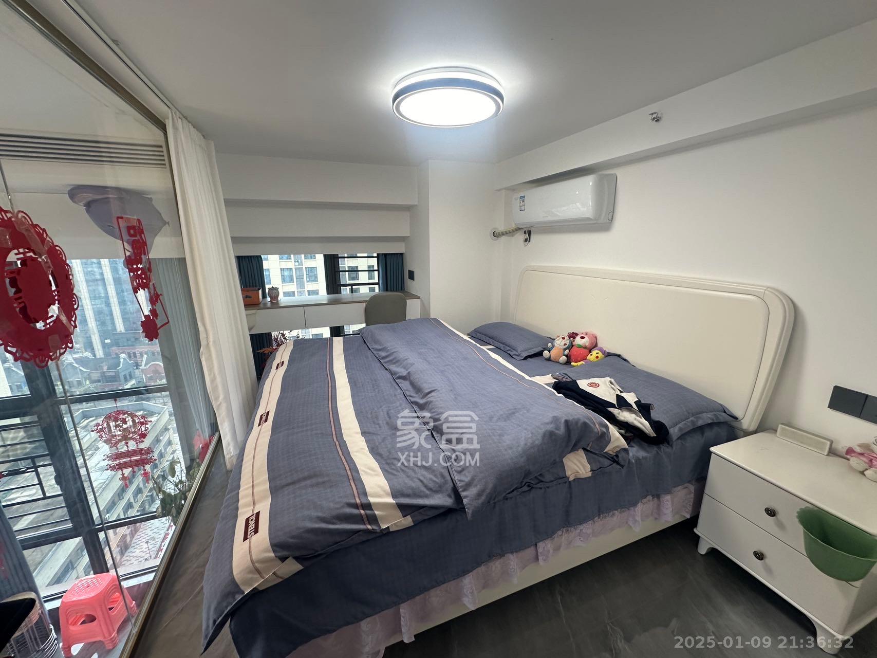 世茂璀璨天城公寓  3室2厅2卫    3600.0元/月 世茂璀璨天城公寓  3室2厅2卫    3600.0元/月室内图