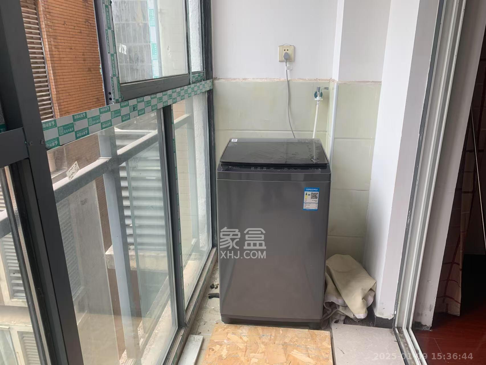 湘府十城(汇财御景湾新寓,汇财国际) 3室2厅2卫 2200.0元/月 湘府十城(汇财御景湾新寓,汇财国际) 3室2厅2卫 2200.0元/月室内图