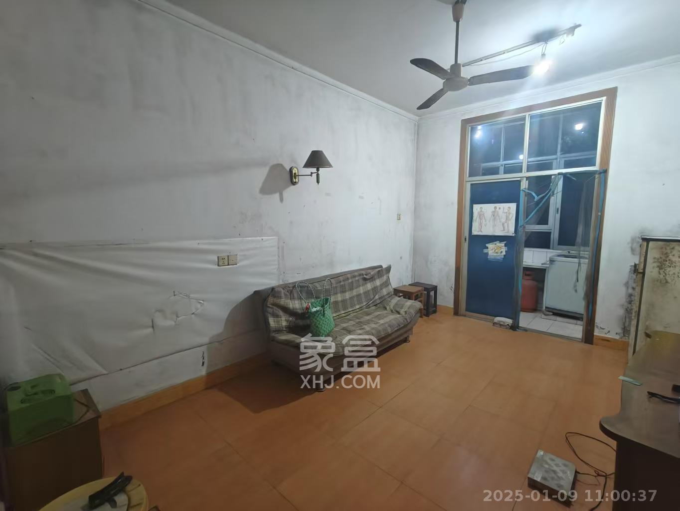 东风路散盘 1室0厅0卫 900.0元/月 东风路散盘 1室0厅0卫 900.0元/月室内图