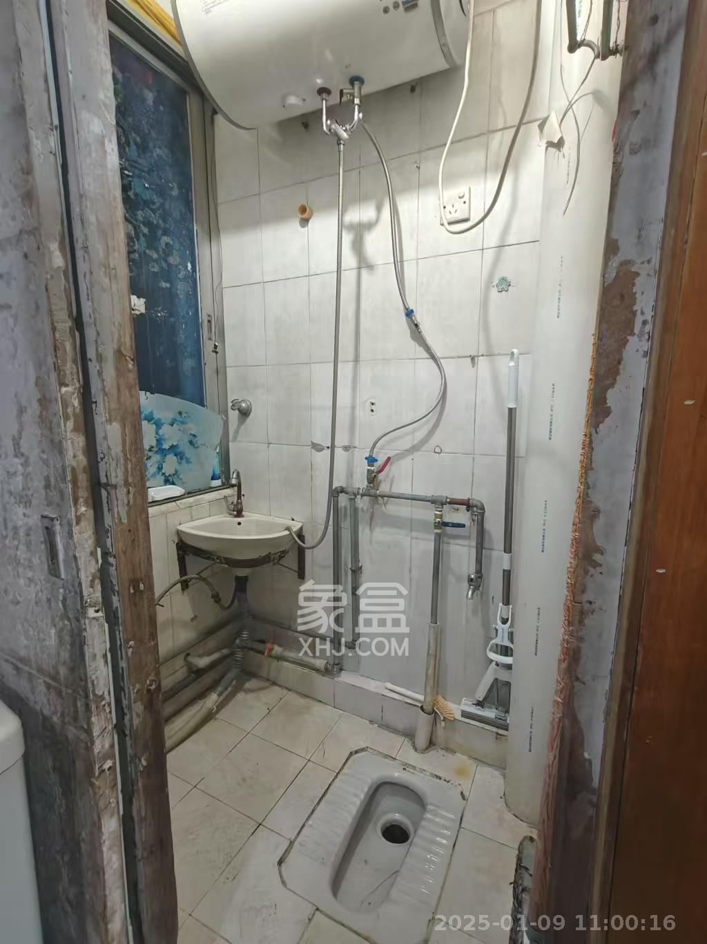 东风路散盘 1室0厅0卫 900.0元/月 东风路散盘 1室0厅0卫 900.0元/月室内图