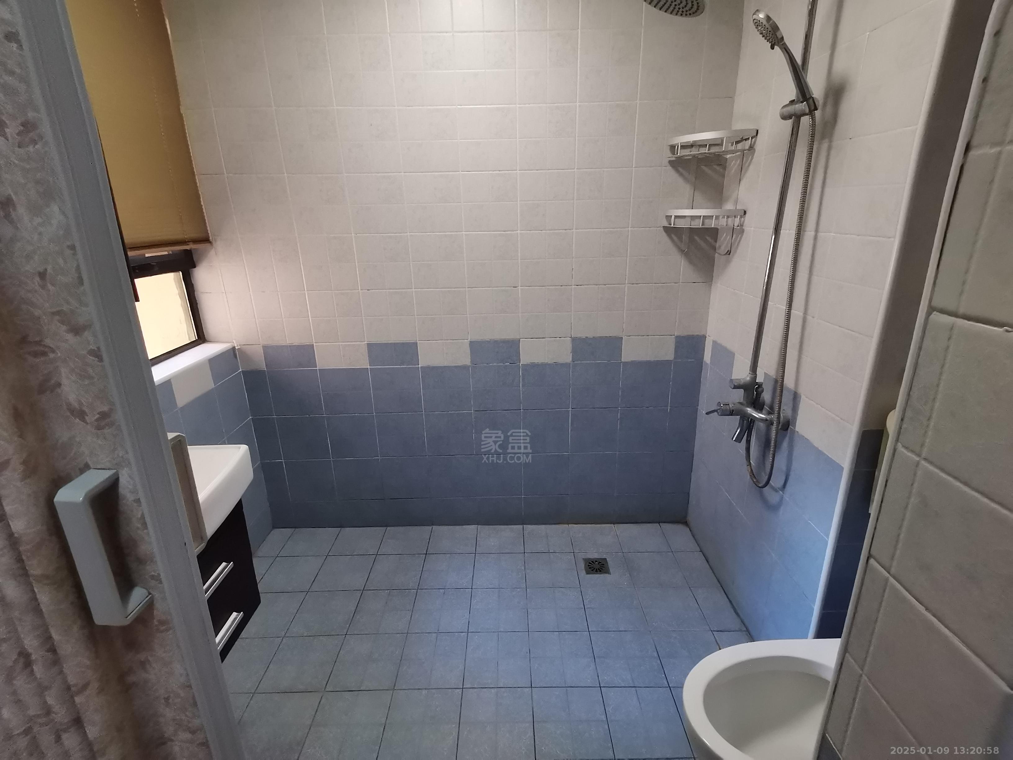 佳兆业金域天下二期 4室2厅1卫 2100.0元/月 佳兆业金域天下二期 4室2厅1卫 2100.0元/月室内图