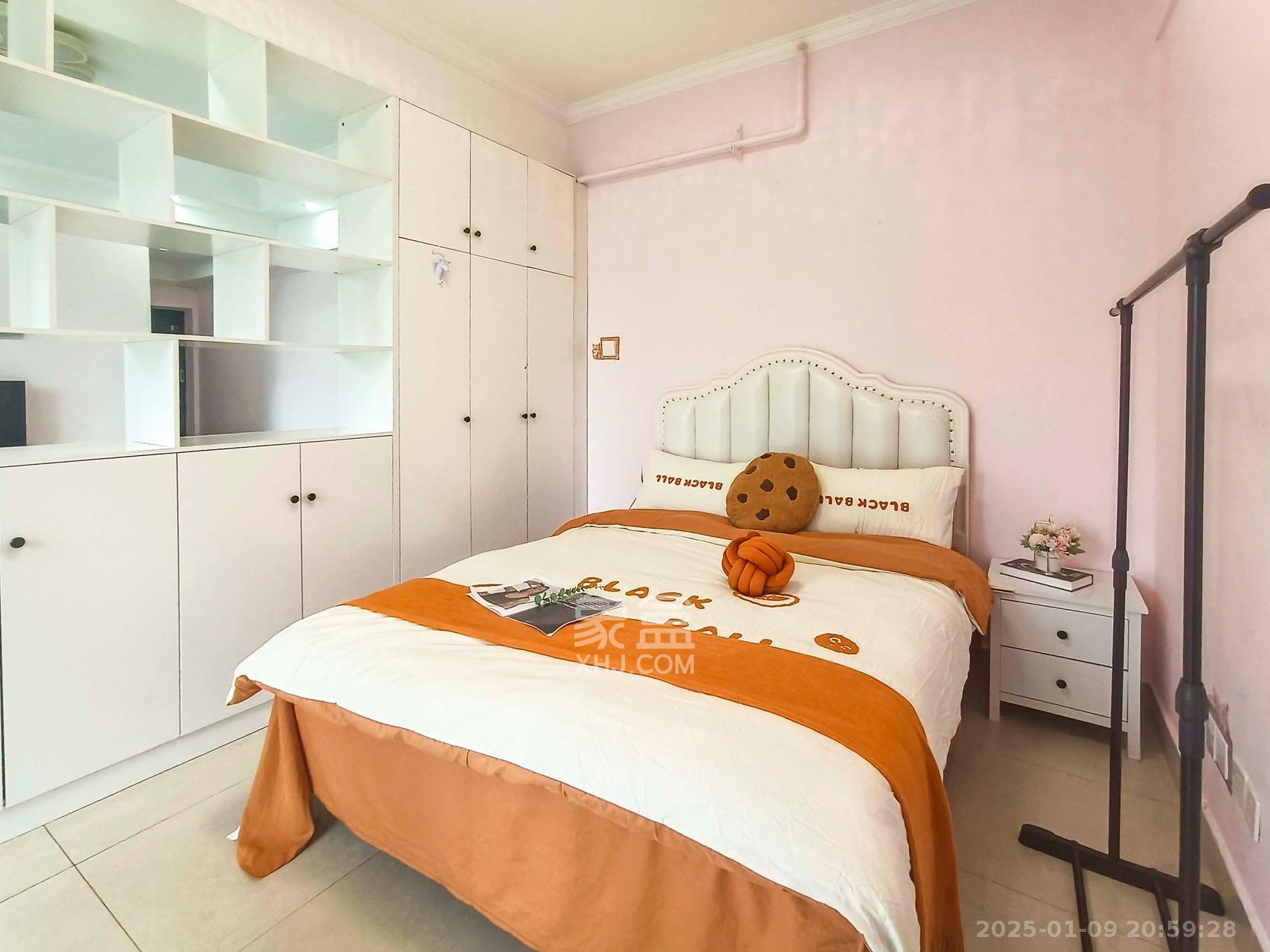 鸿盛大厦 1室1厅0卫 2298.0元/月 鸿盛大厦 1室1厅0卫 2298.0元/月室内图