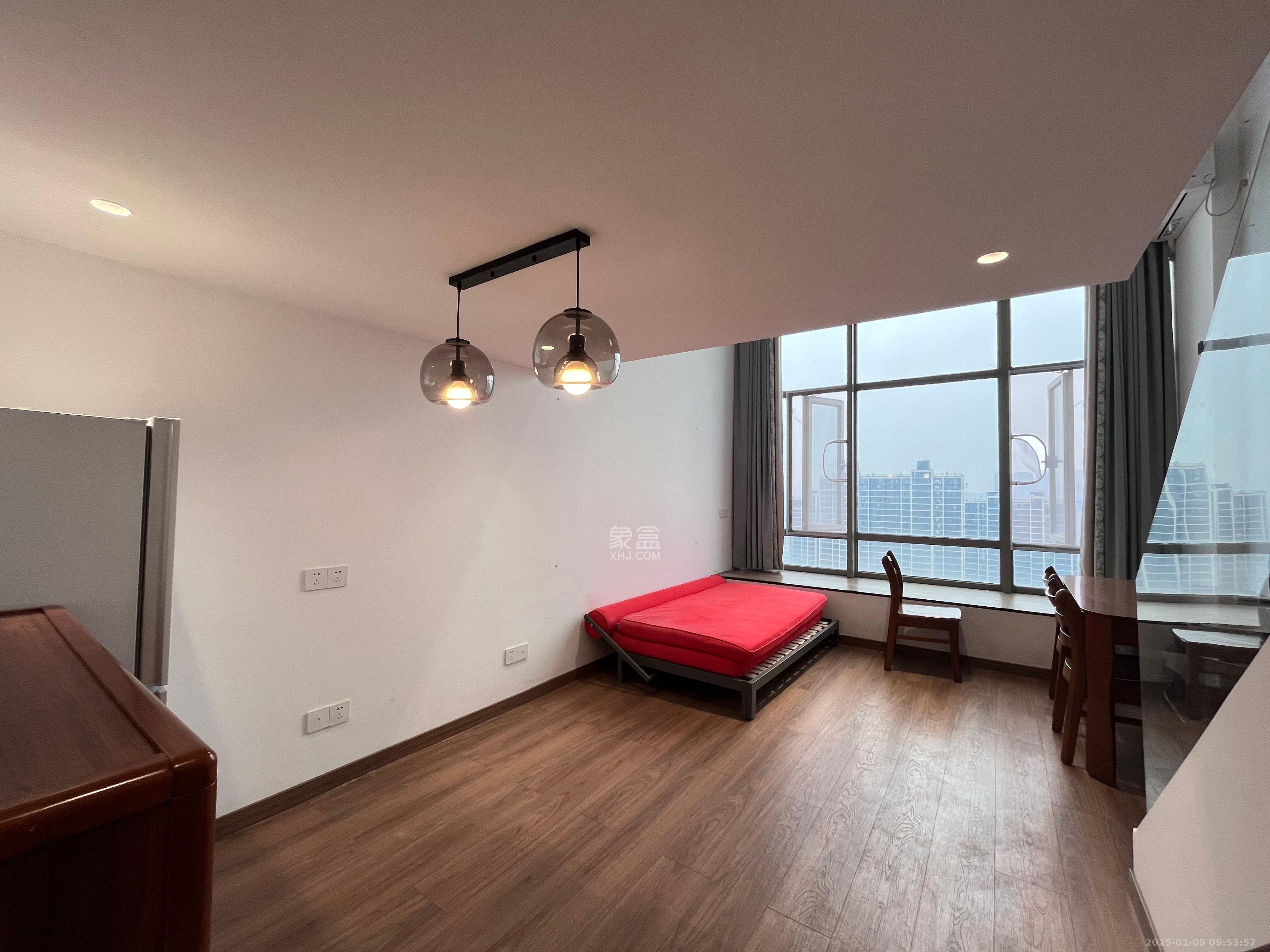 中交广场公寓  2室1厅1卫    2000.0元/月 中交广场公寓  2室1厅1卫    2000.0元/月室内图