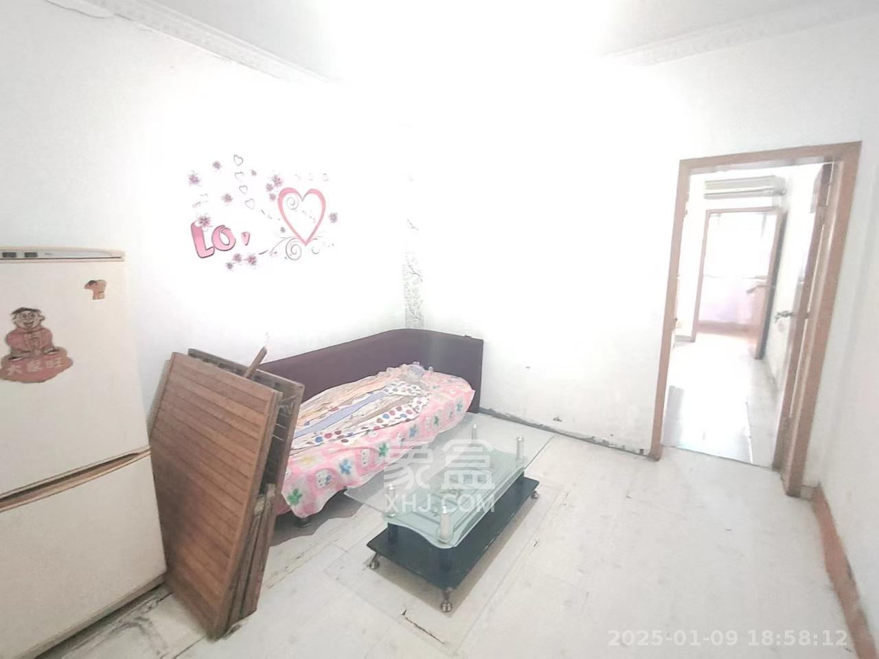 红旗社区  2室1厅1卫   1800.00元/月室内图
