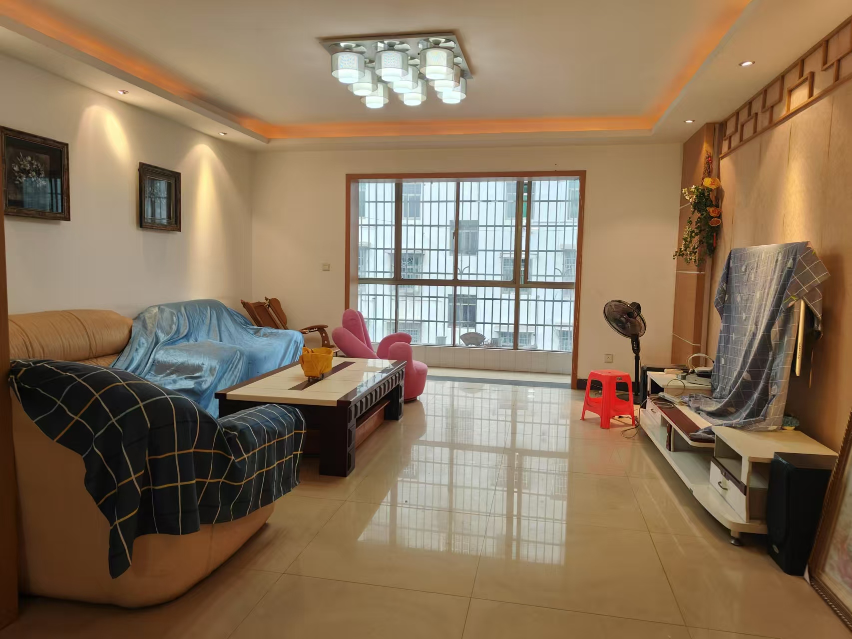 赫山区金银山竹山小区 3室2厅2卫 14000.0元/月 赫山区金银山竹山小区 3室2厅2卫 14000.0元/月室内图