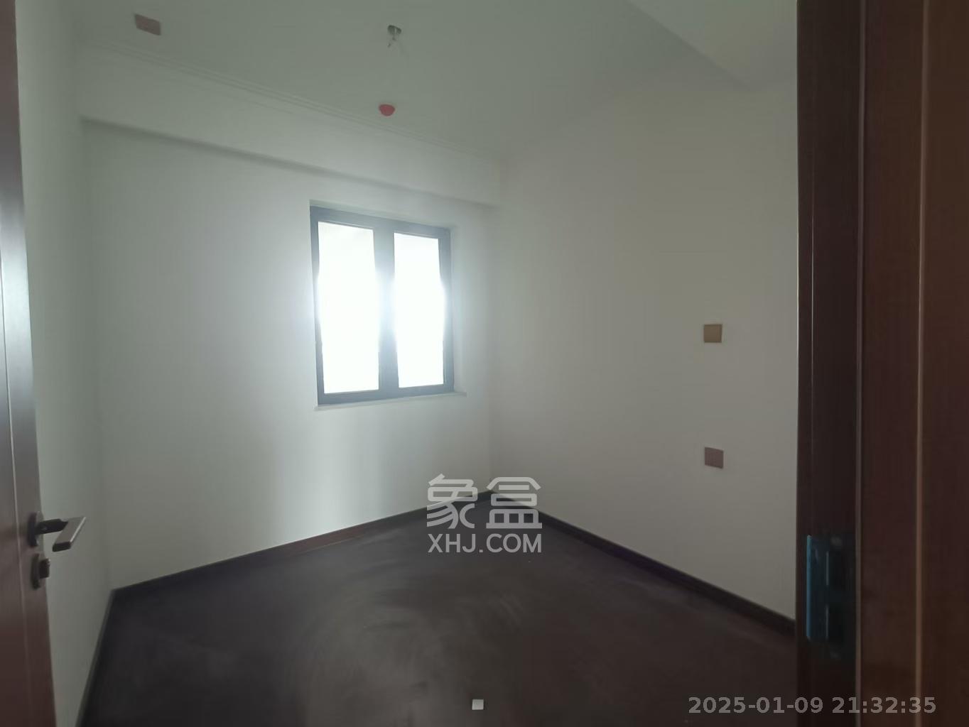 绿地长沙城际空间站(柏仕佳苑)  3室2厅2卫    4200.0元/月 绿地长沙城际空间站(柏仕佳苑)  3室2厅2卫    4200.0元/月室内图