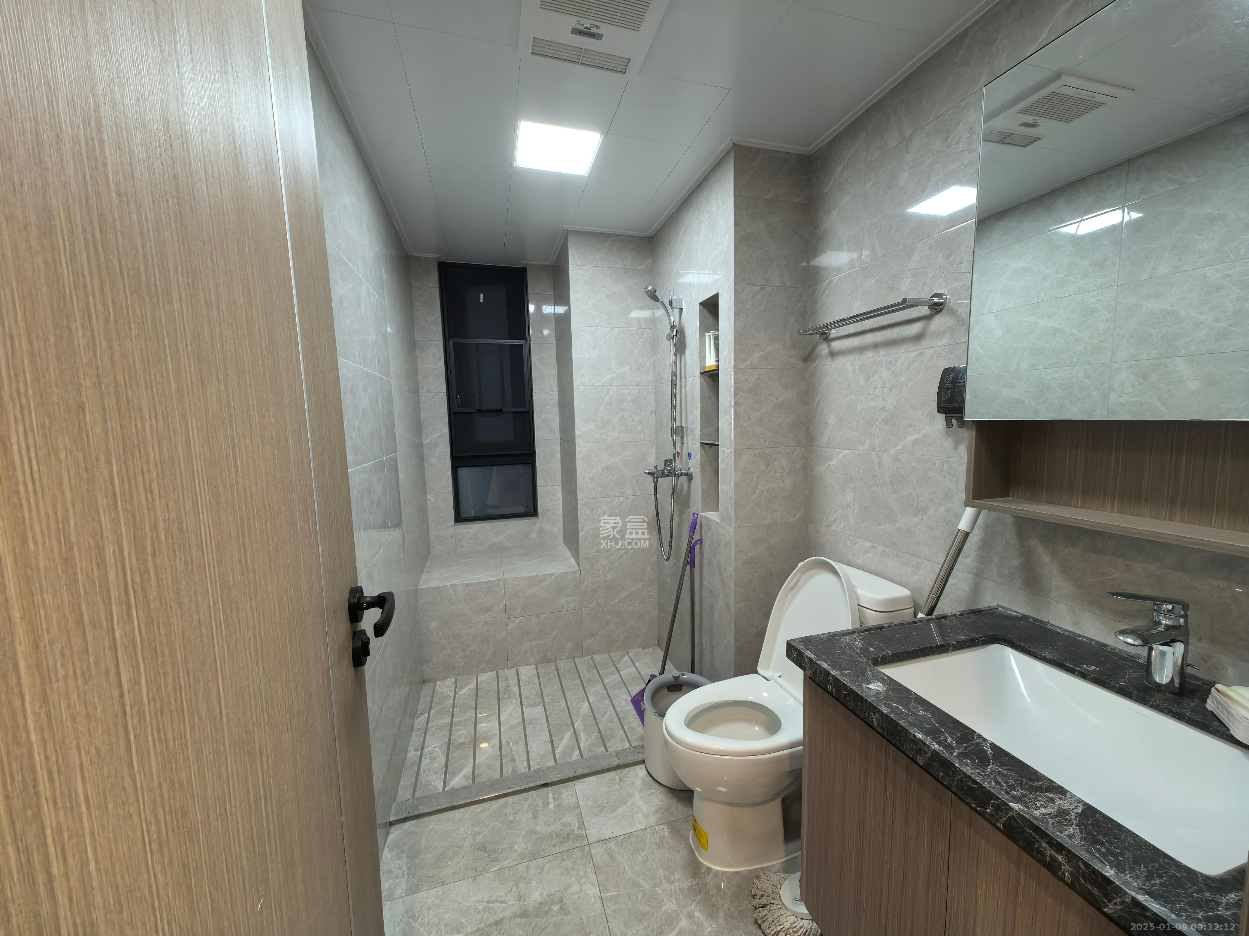 中海麓山境南区 3室2厅2卫 2900.0元/月 中海麓山境南区 3室2厅2卫 2900.0元/月室内图