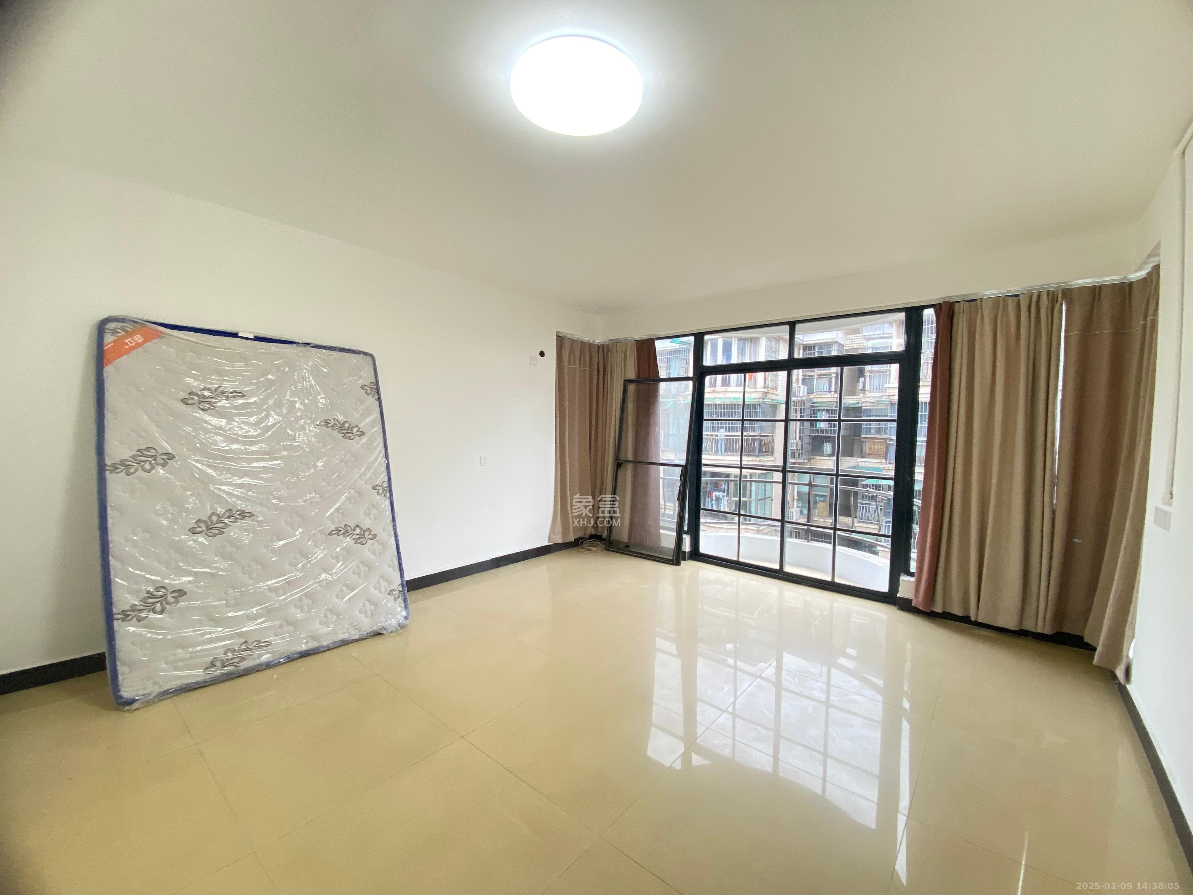 中江锦城  3室2厅1卫    2500.0元/月 中江锦城  3室2厅1卫    2500.0元/月室内图