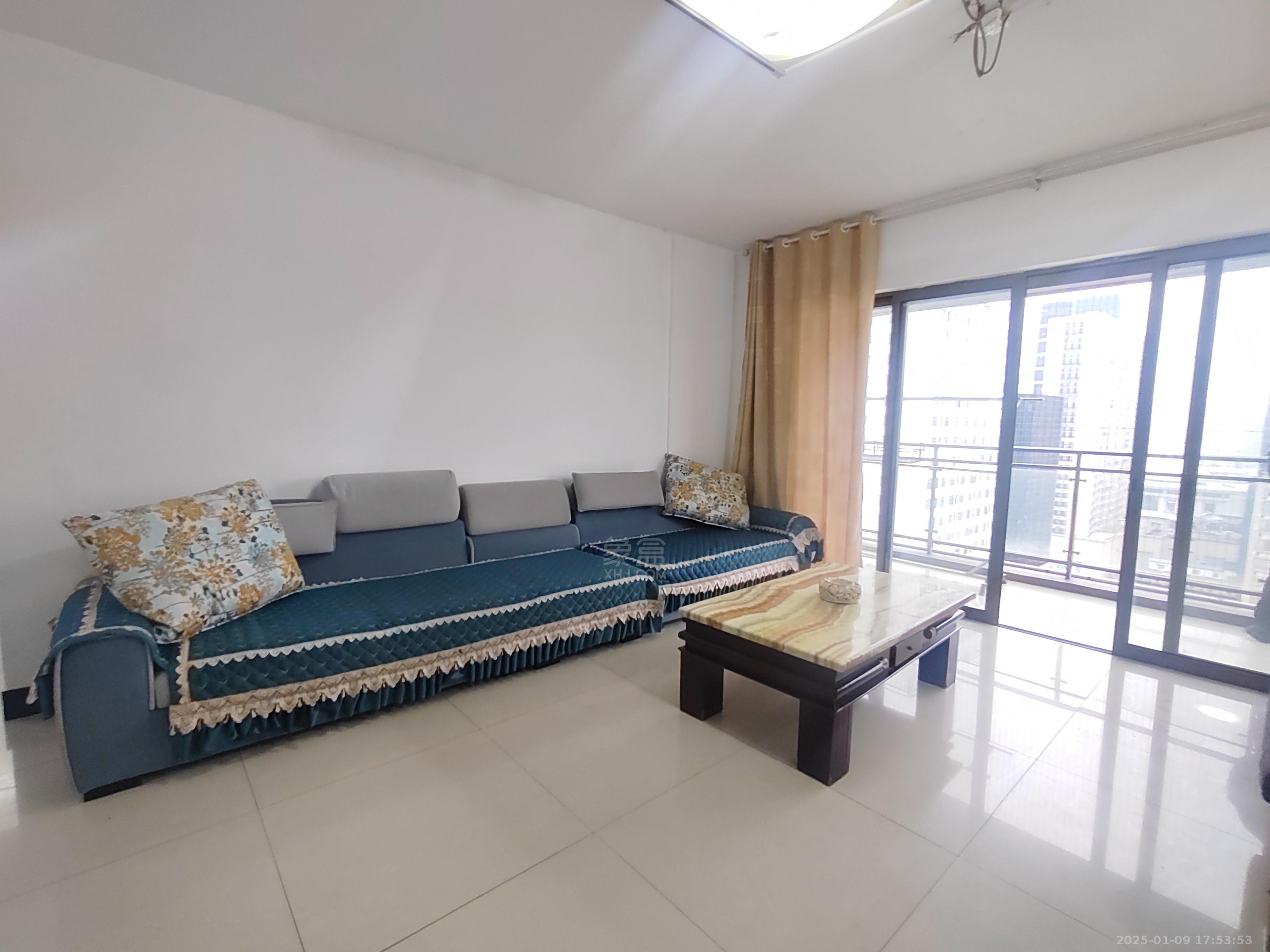 时尚新天地(平和堂) 3室2厅2卫 2700.0元/月 时尚新天地(平和堂) 3室2厅2卫 2700.0元/月室内图