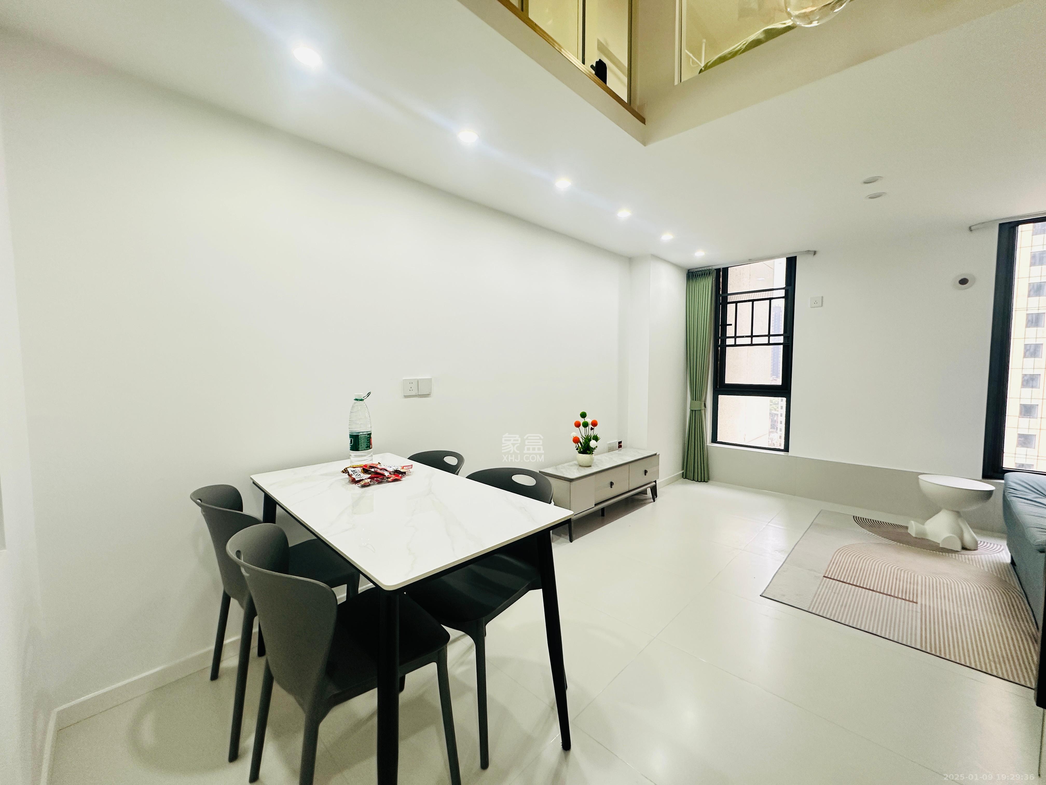 力高凤凰新天 1室1厅1卫 2600.0元/月 力高凤凰新天 1室1厅1卫 2600.0元/月室内图