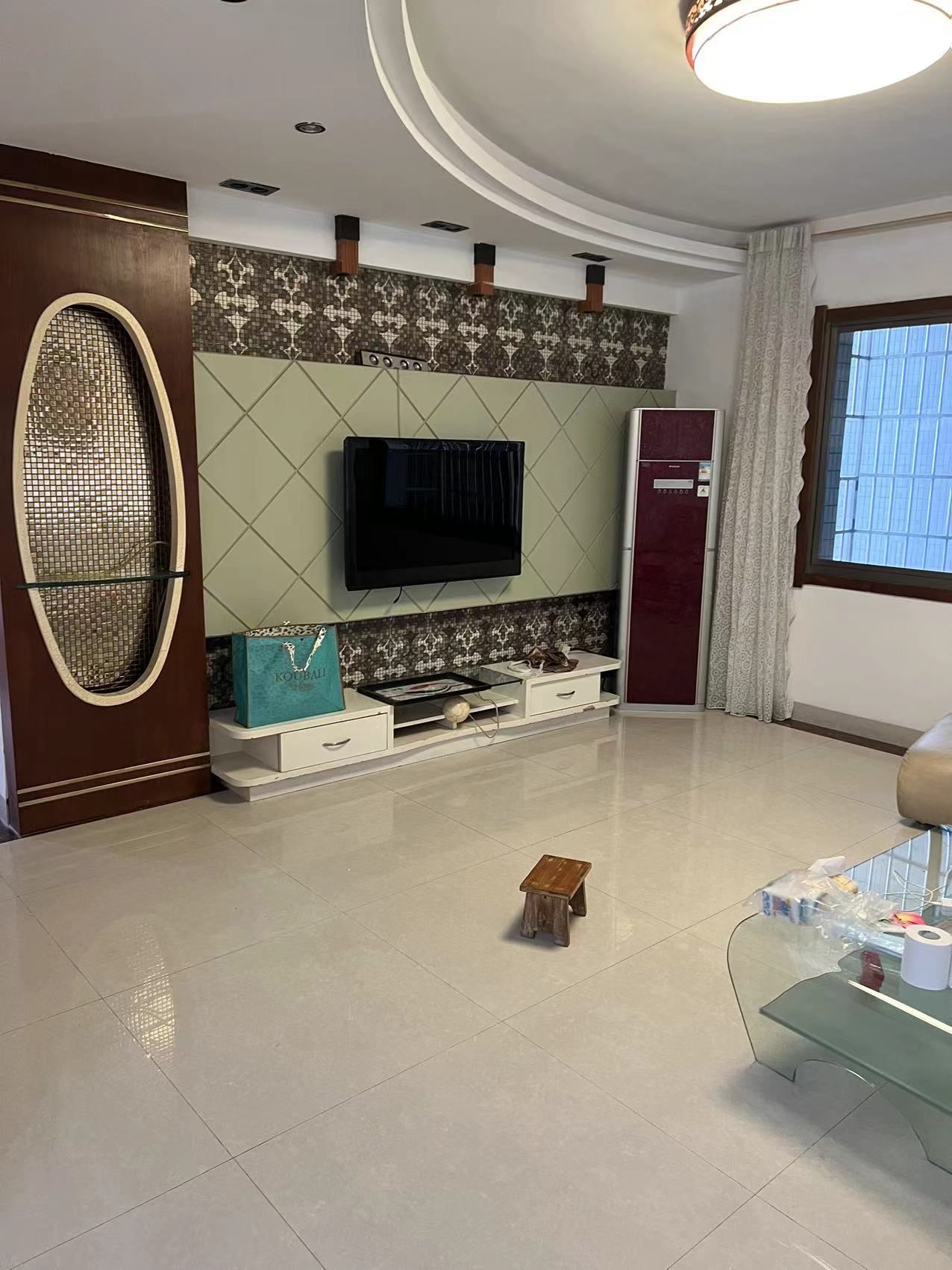 湘江风光大厦 3室2厅2卫 1500.0元/月 湘江风光大厦 3室2厅2卫 1500.0元/月室内图