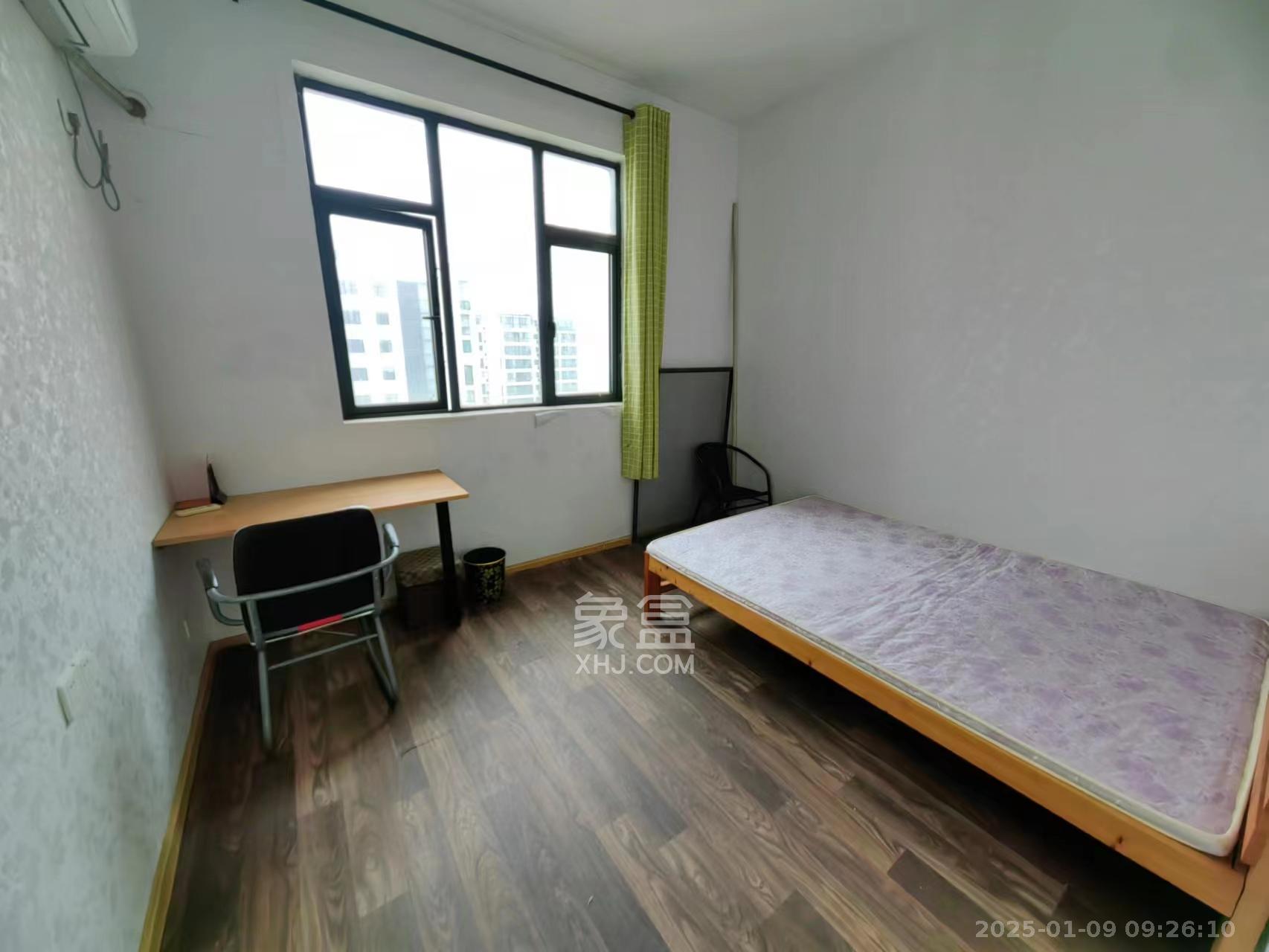 阳光100三期  1室1厅1卫    1800.0元/月 阳光100三期  1室1厅1卫    1800.0元/月室内图