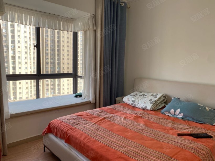 阳光丁香园  4室2厅1卫    179.0万 阳光丁香园  4室2厅1卫    179.0万室内图