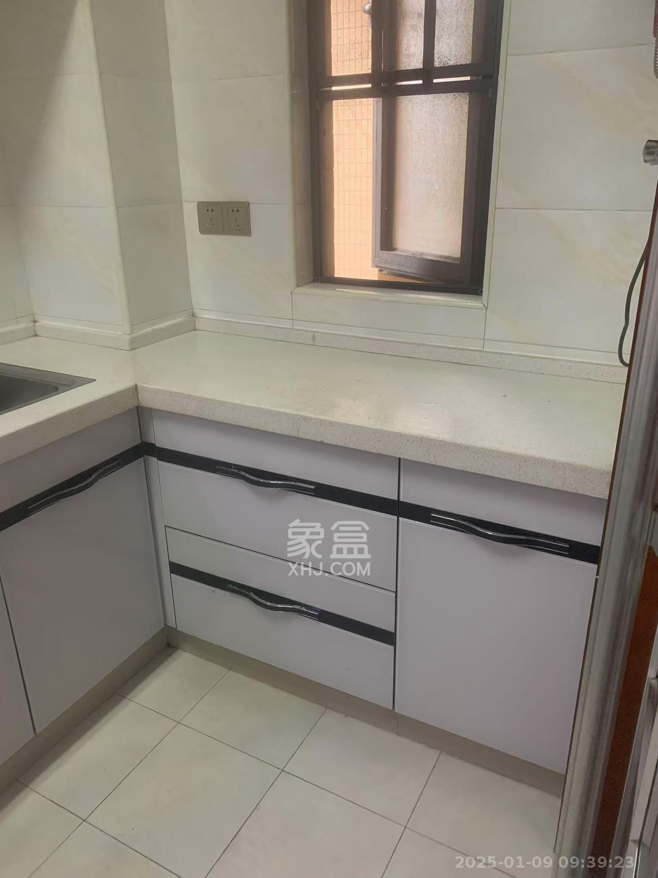 华悦城 3室2厅1卫 2200.0元/月 华悦城 3室2厅1卫 2200.0元/月室内图