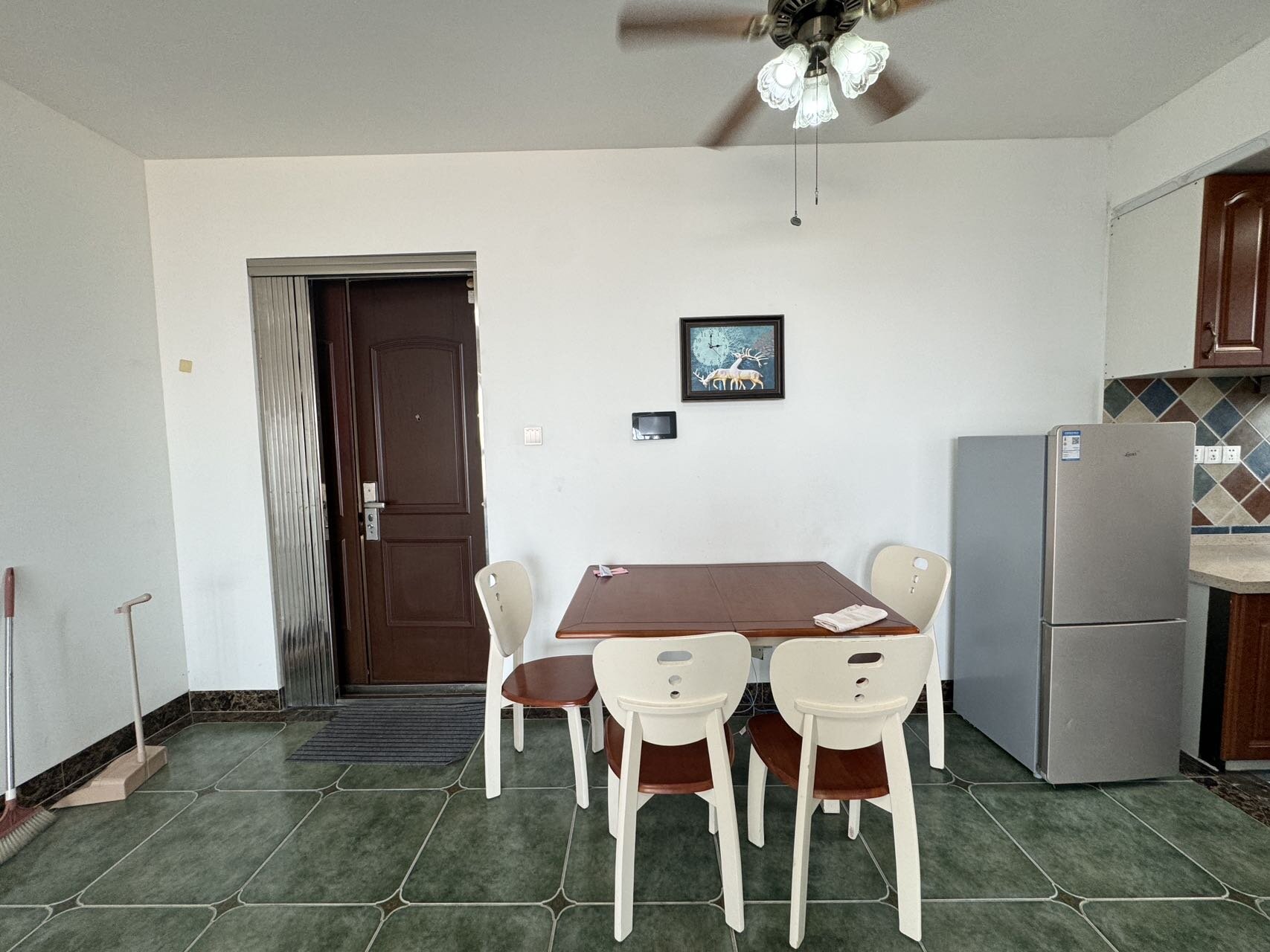 环强御景湾 1室1厅1卫 106.0万 环强御景湾 1室1厅1卫 106.0万室内图