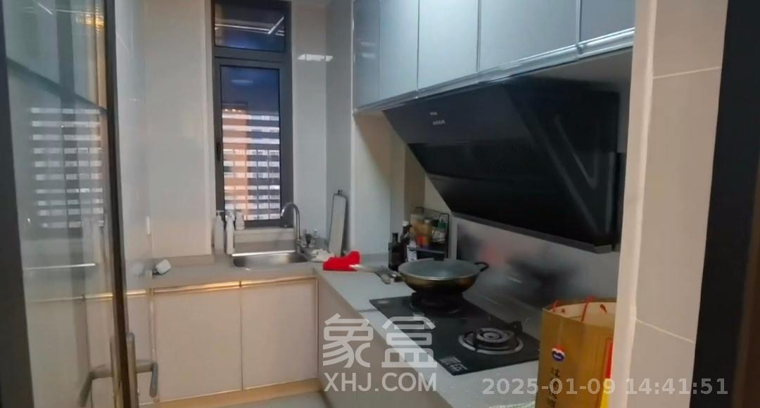 辉宏橄榄城  1室1厅1卫   1600.00元/月室内图