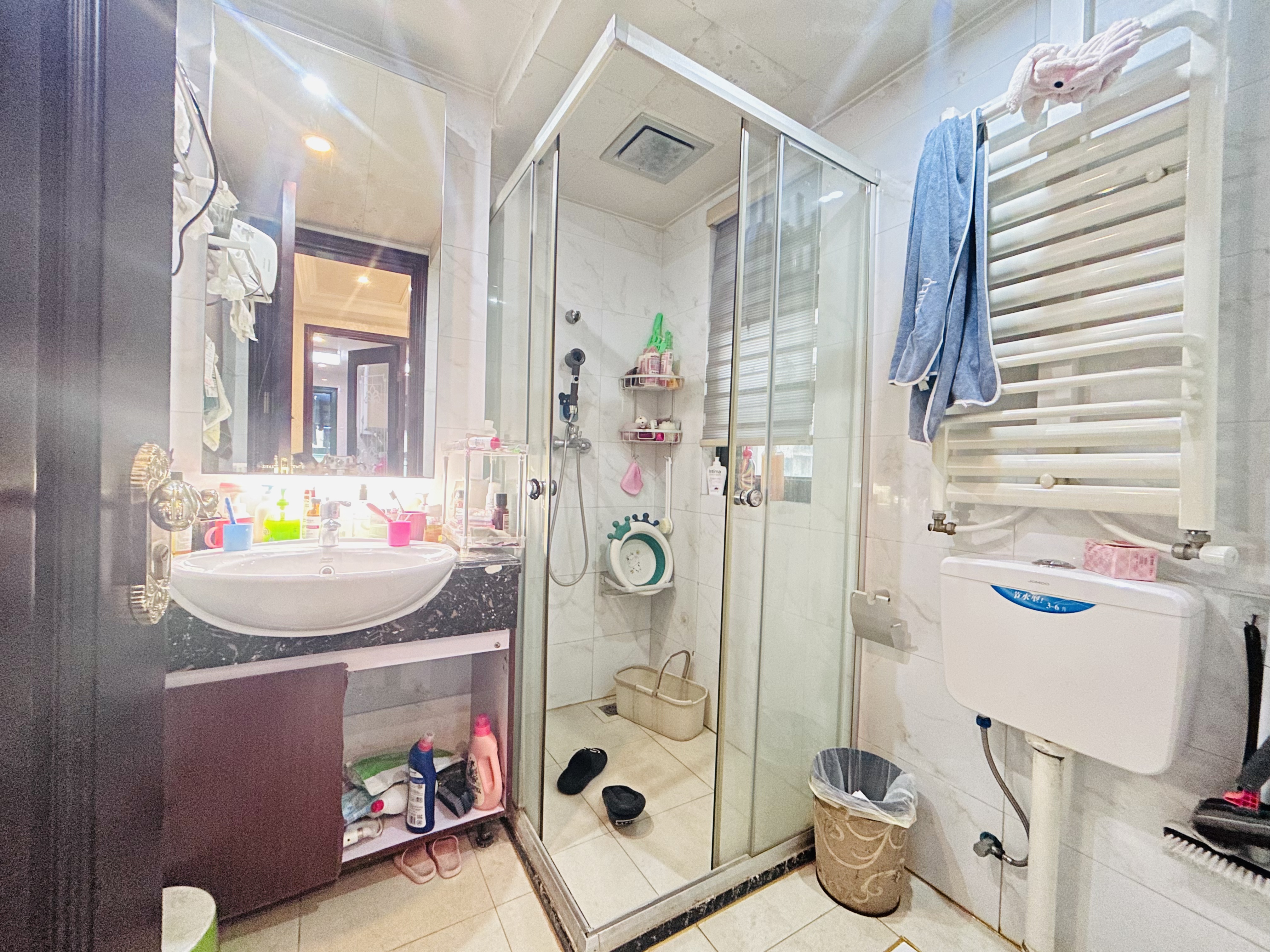 恒大绿洲 3室2厅2卫 78.8万 恒大绿洲 3室2厅2卫 78.8万客厅