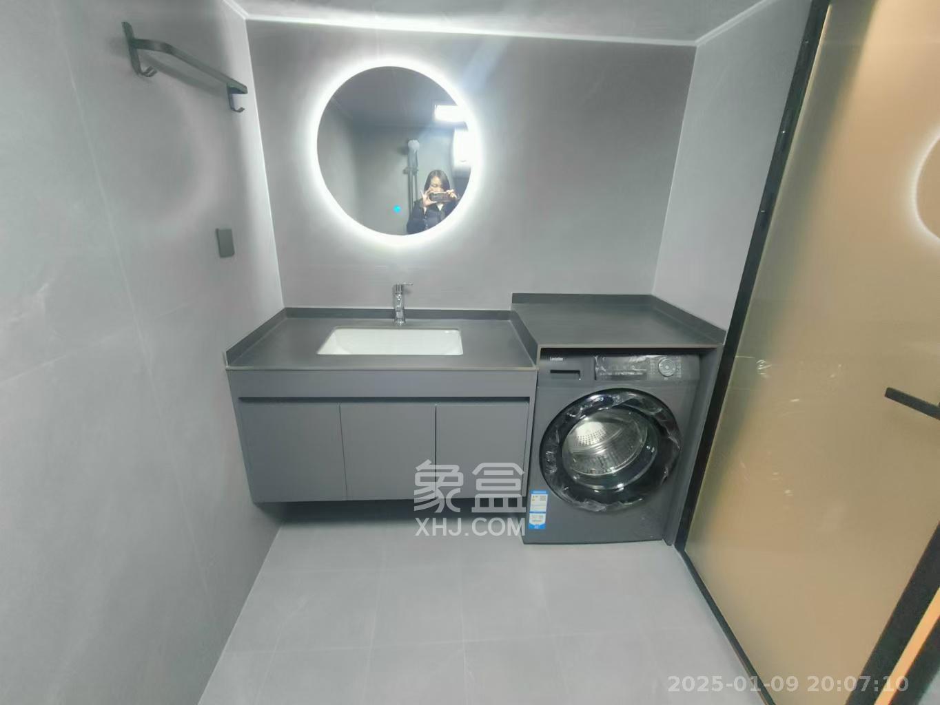 保利中环广场(保利中悦苑) 1室1厅1卫 3200.0元/月 保利中环广场(保利中悦苑) 1室1厅1卫 3200.0元/月室内图