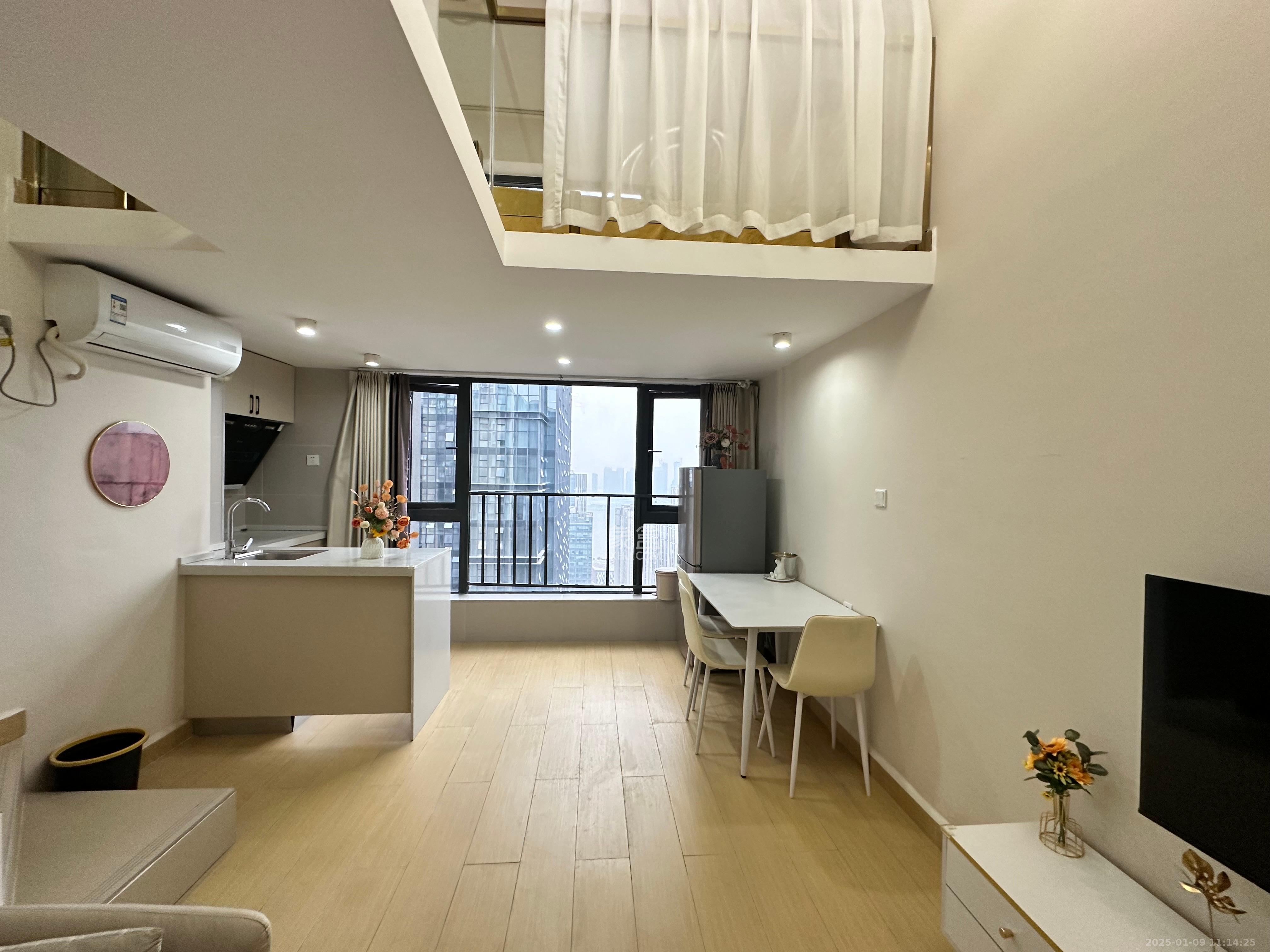 卓越中寰 2室1厅1卫 2200.0元/月 卓越中寰 2室1厅1卫 2200.0元/月室内图