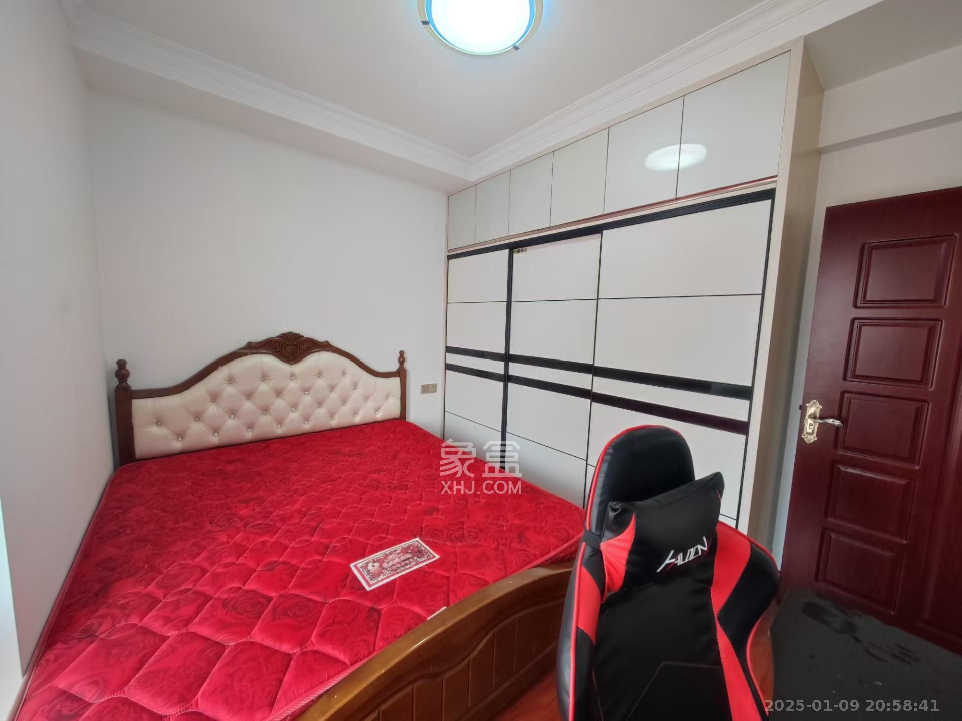 蓝山郡  3室2厅2卫    2100.0元/月 蓝山郡  3室2厅2卫    2100.0元/月室内图