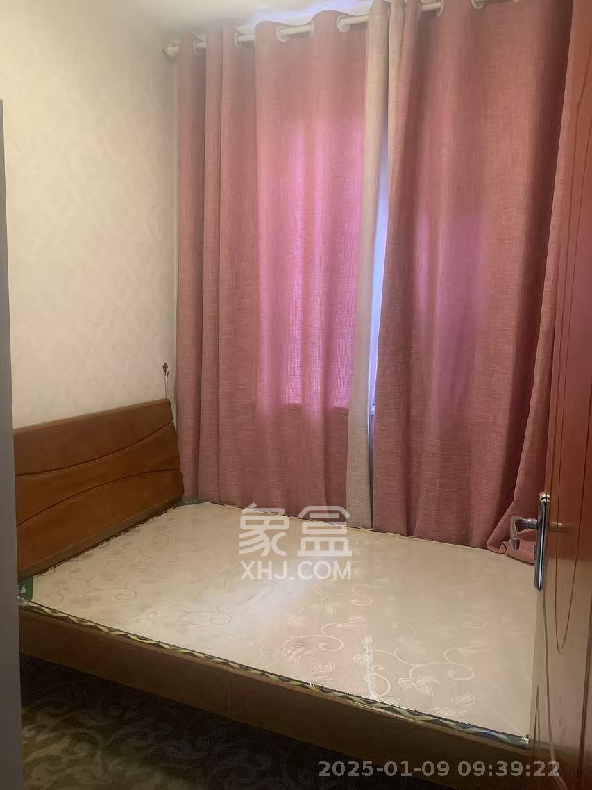 华悦城 3室2厅1卫 2200.0元/月 华悦城 3室2厅1卫 2200.0元/月室内图