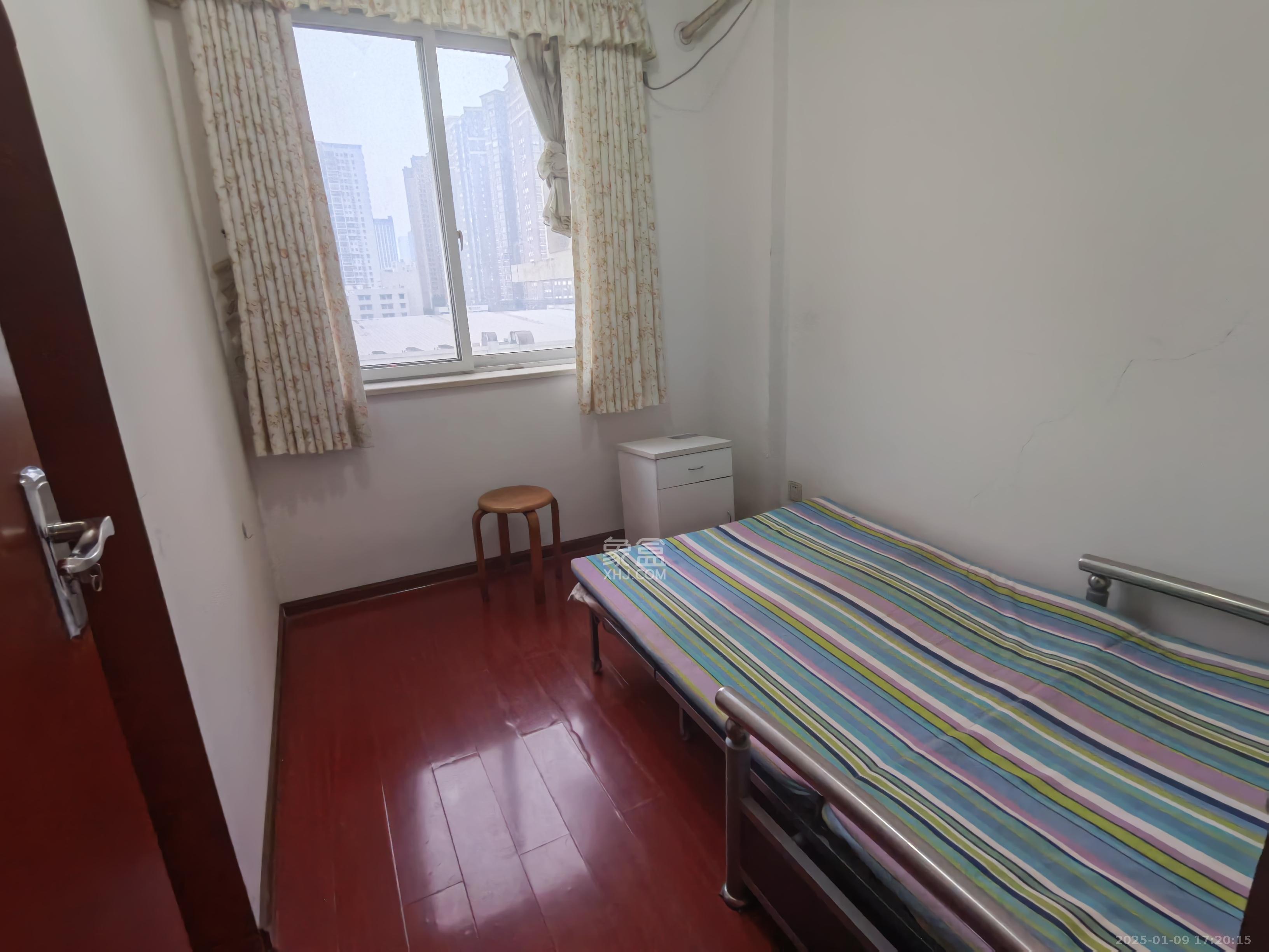 开源鑫景 3室2厅2卫 2400.0元/月 开源鑫景 3室2厅2卫 2400.0元/月室内图