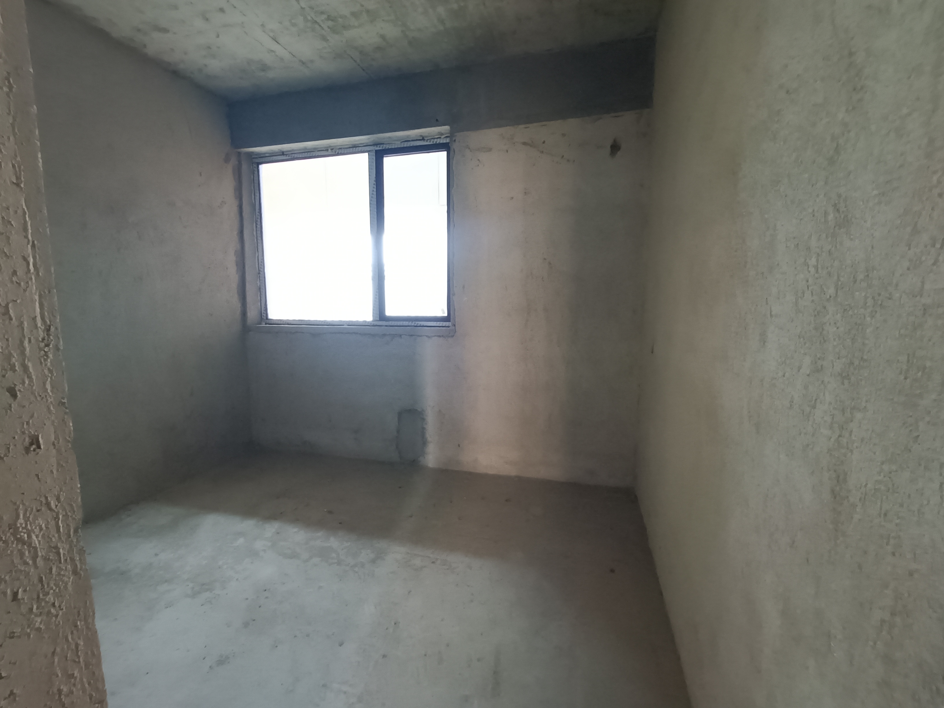 吉鸿花园 3室2厅2卫 60.0万 吉鸿花园 3室2厅2卫 60.0万客厅