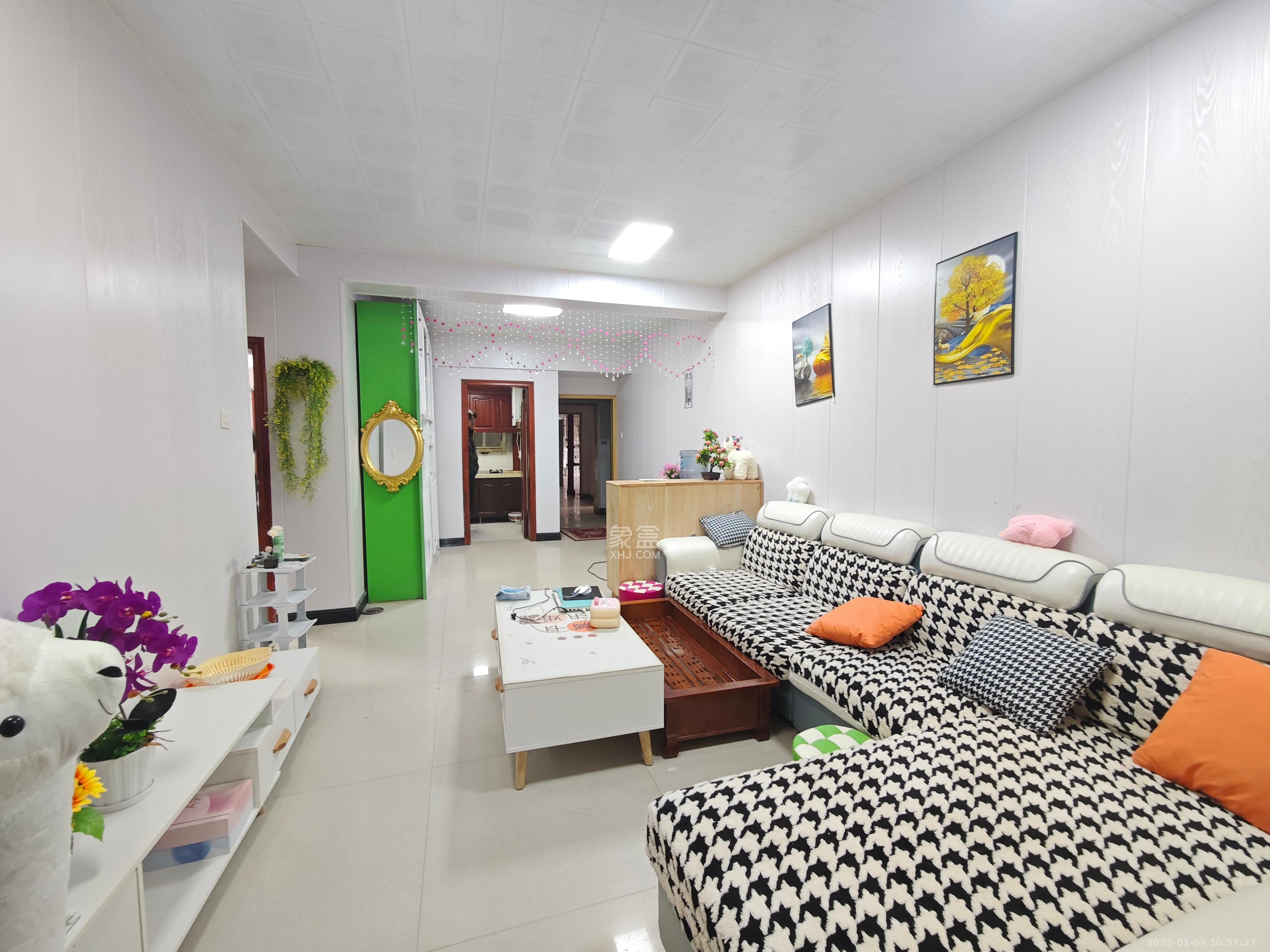 黎郡新宇康景园  2室1厅1卫    2000.0元/月 黎郡新宇康景园  2室1厅1卫    2000.0元/月室内图