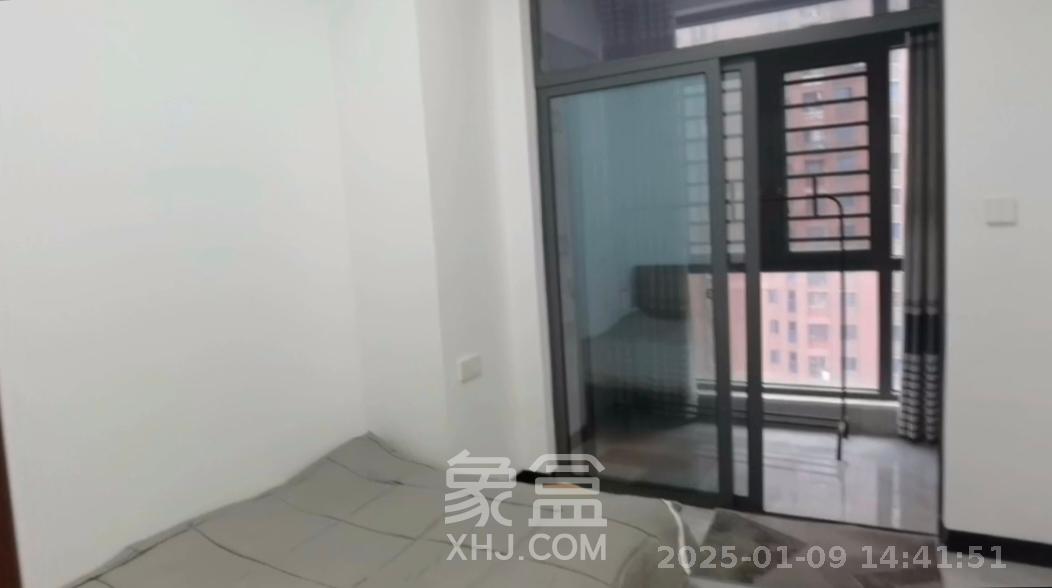 辉宏橄榄城  1室1厅1卫   1600.00元/月室内图