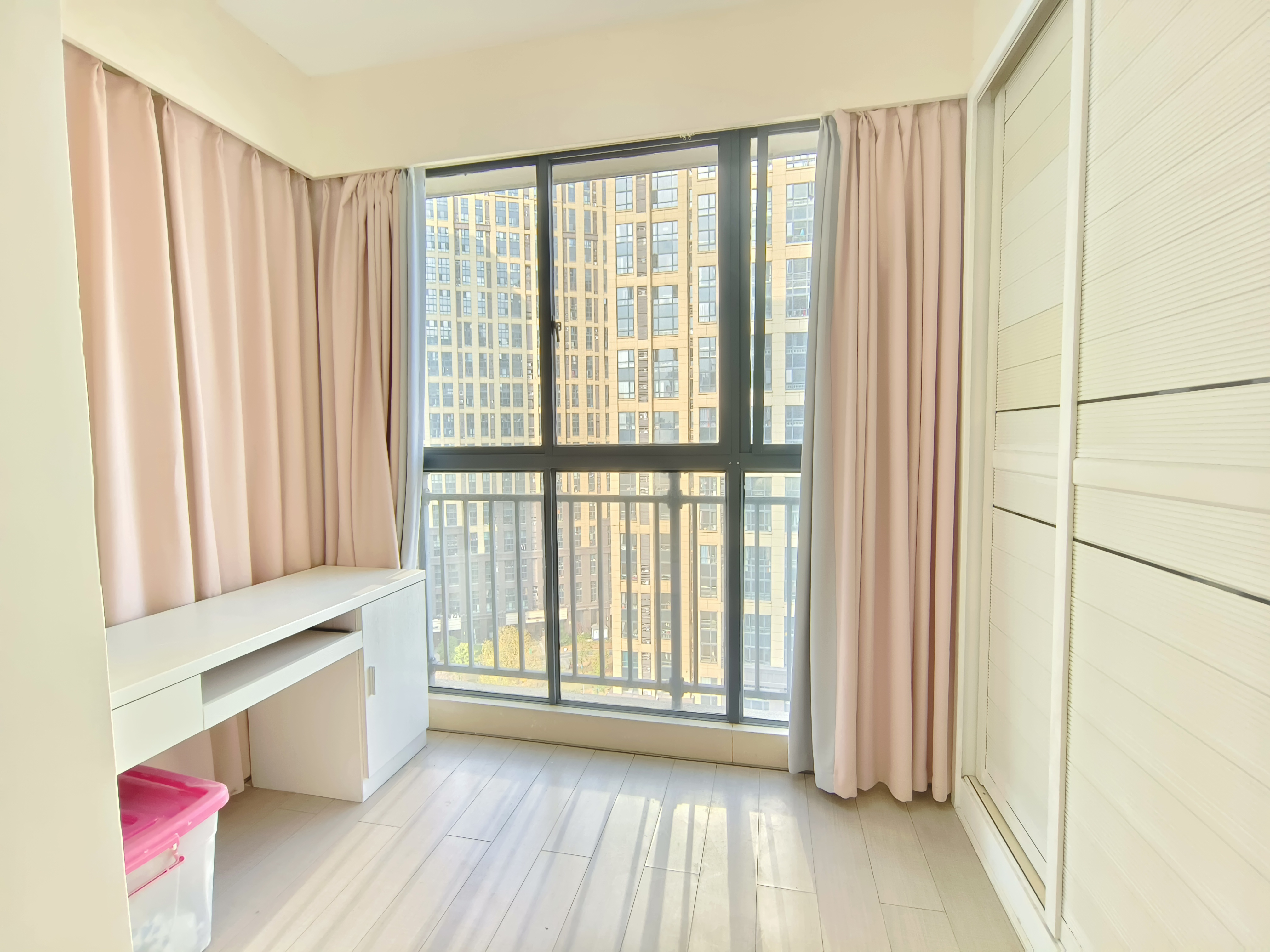 城市丽景  2室2厅1卫    1400.0元/月 城市丽景  2室2厅1卫    1400.0元/月室内图