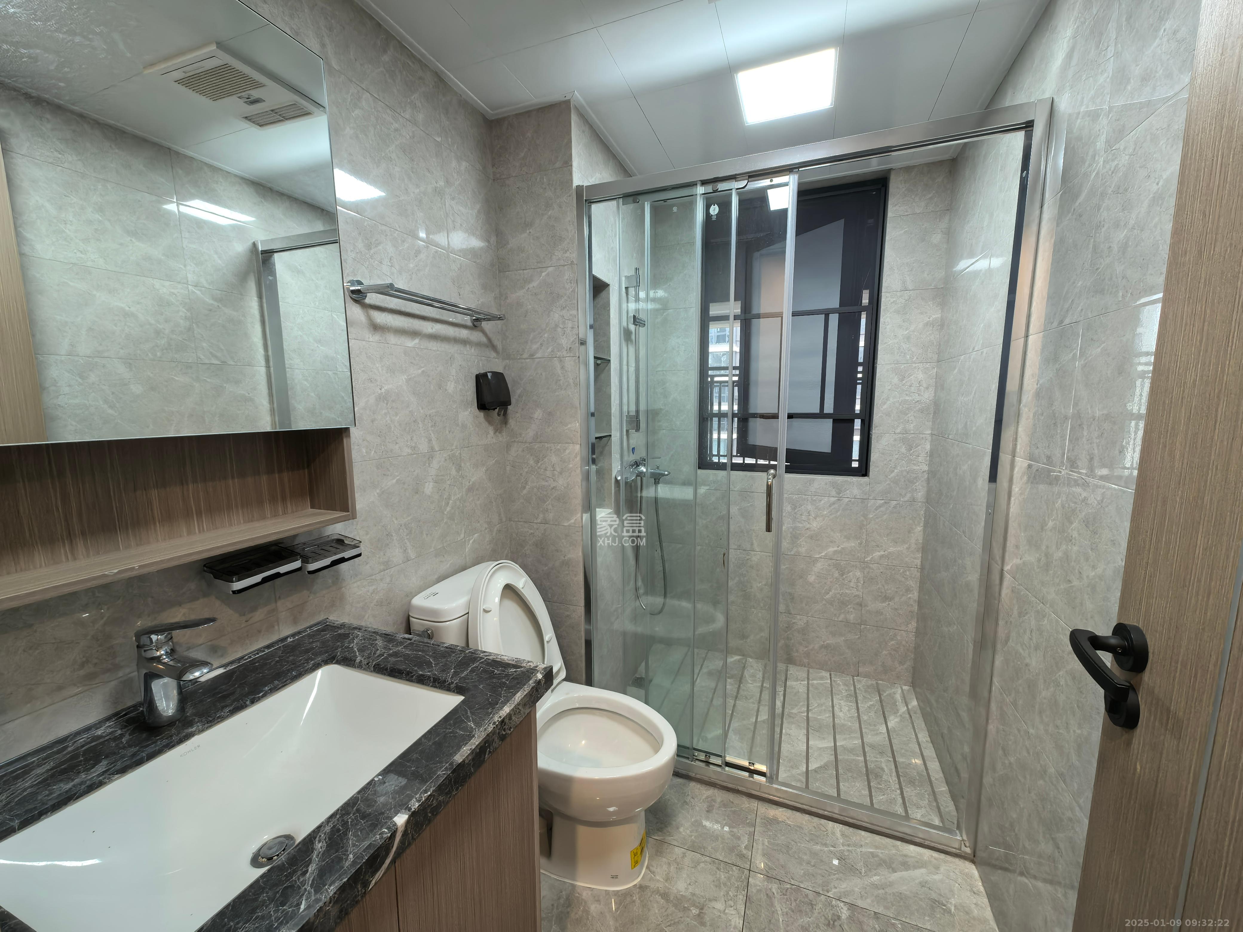 中海麓山境南区 3室2厅2卫 2900.0元/月 中海麓山境南区 3室2厅2卫 2900.0元/月室内图