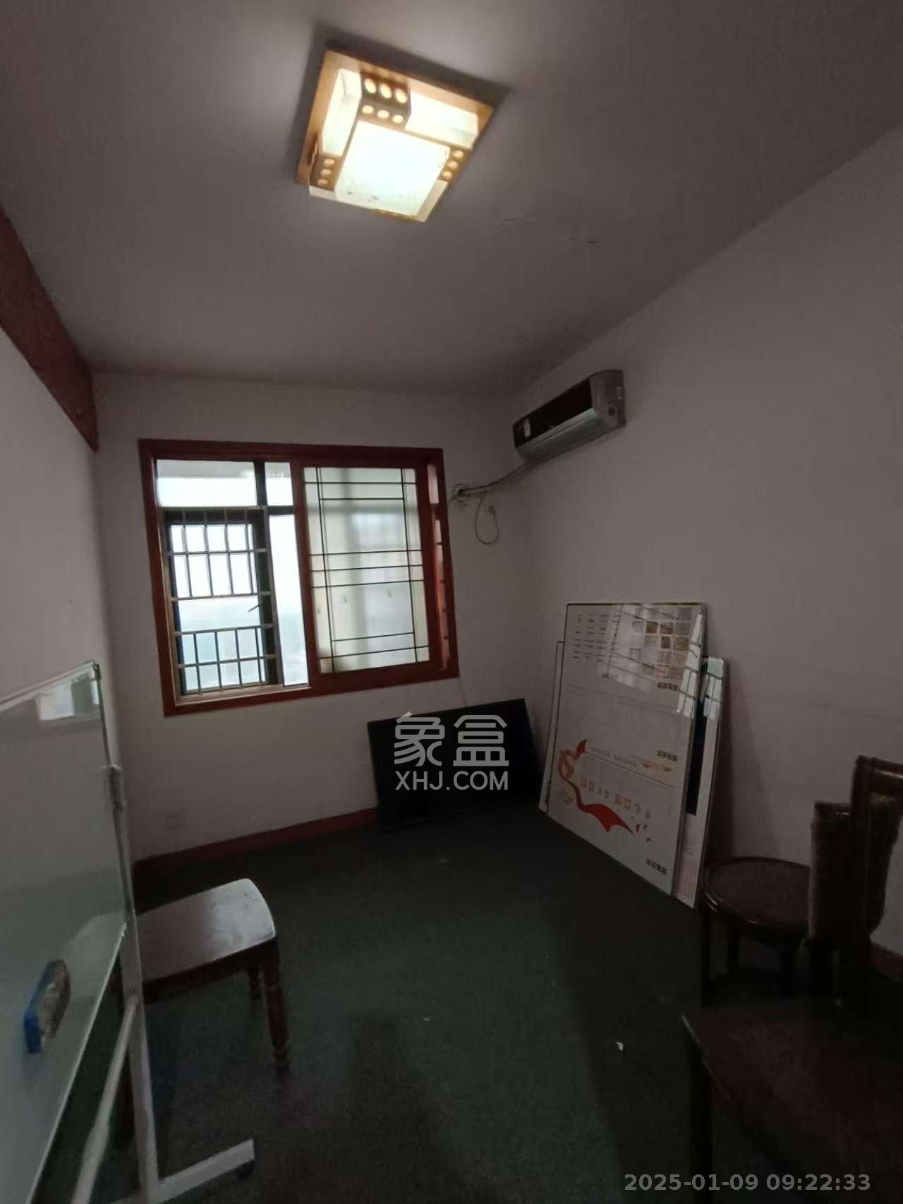 山水熙园  3室2厅2卫   3000.00元/月室内图