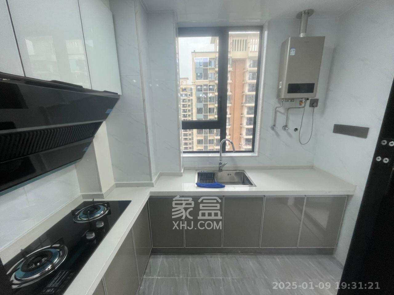 伊景园滨河苑 3室1厅1卫 2500.0元/月 伊景园滨河苑 3室1厅1卫 2500.0元/月室内图