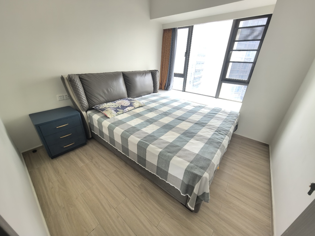 华侨城曦海岸3期 4室2厅2卫 216.0万 华侨城曦海岸3期 4室2厅2卫 216.0万室内图