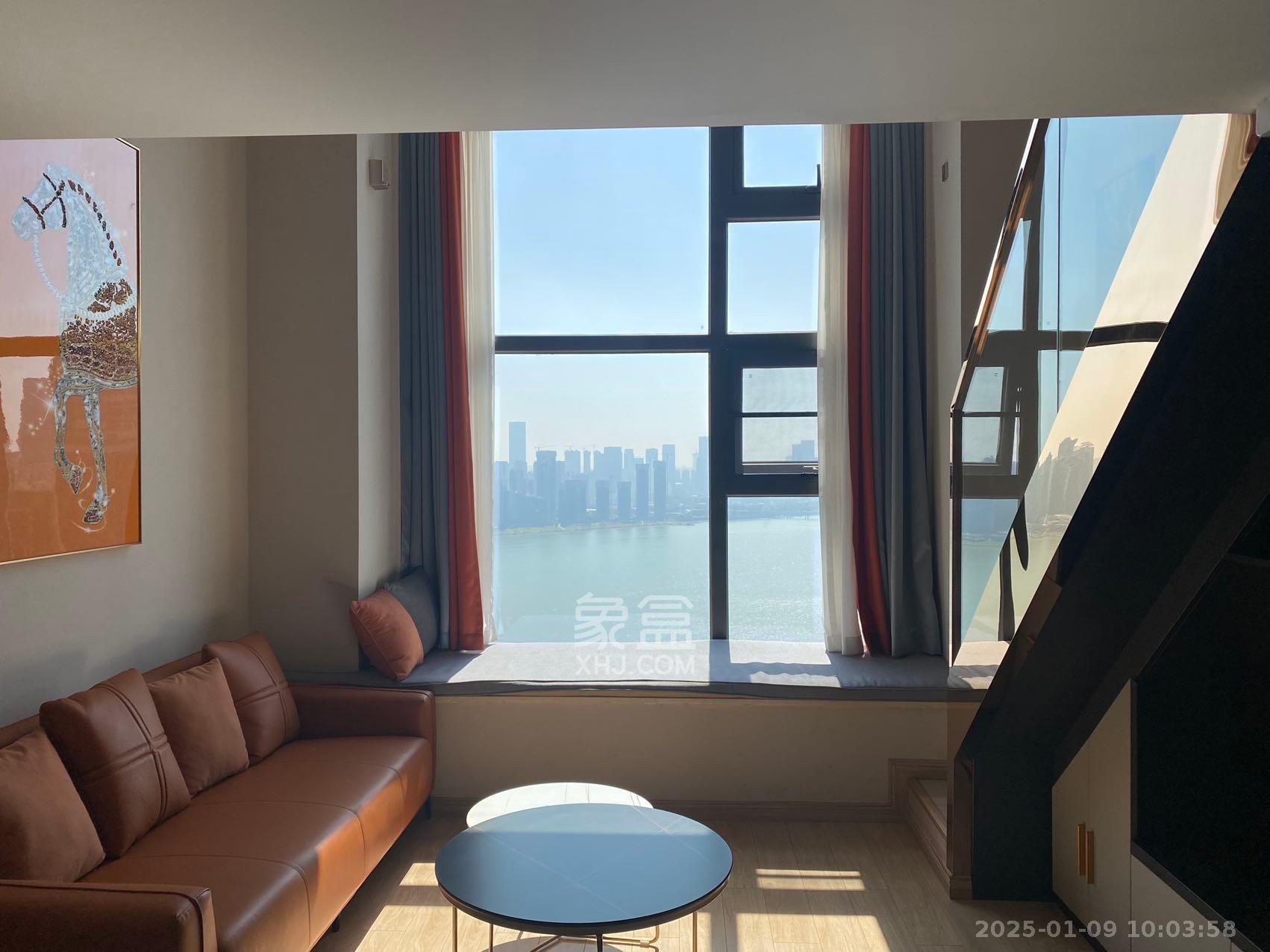 远洋外滩壹号  1室1厅1卫    3600.0元/月 远洋外滩壹号  1室1厅1卫    3600.0元/月室内图