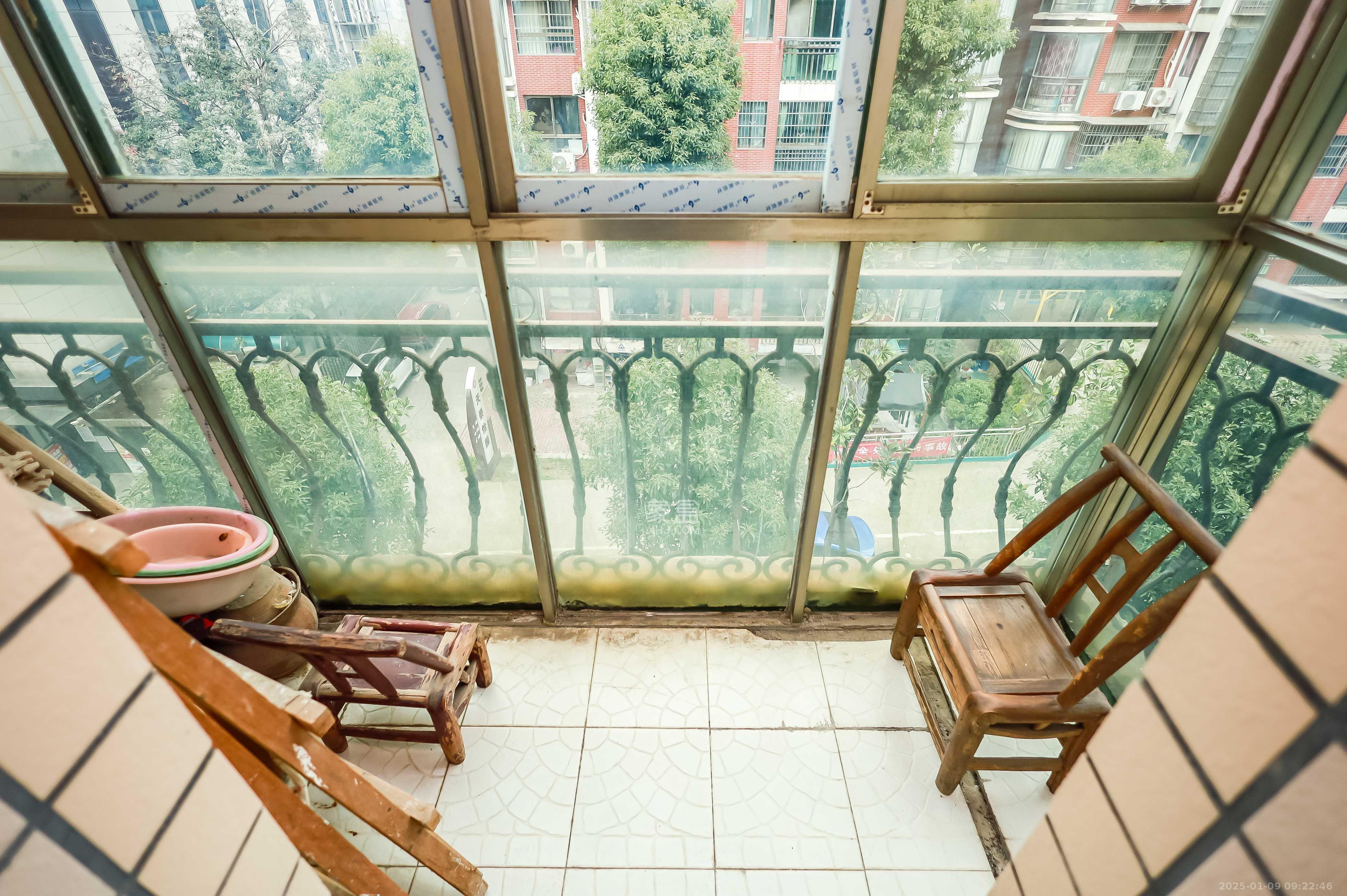 静园山庄  4室2厅2卫    2600.0元/月 静园山庄  4室2厅2卫    2600.0元/月室内图