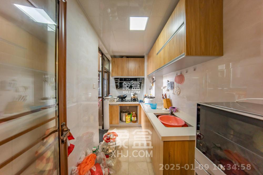 江山帝景哈佛  3室2厅1卫    2300.0元/月 江山帝景哈佛  3室2厅1卫    2300.0元/月室内图