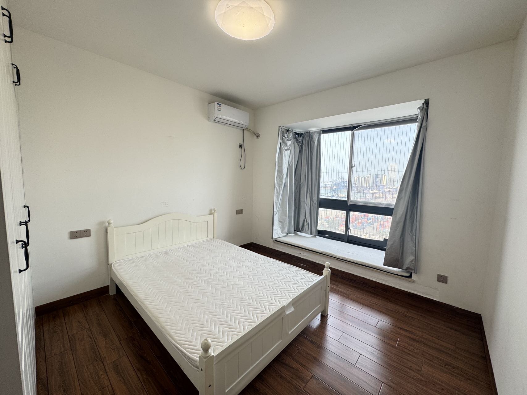 环强御景湾 1室1厅1卫 106.0万 环强御景湾 1室1厅1卫 106.0万室内图