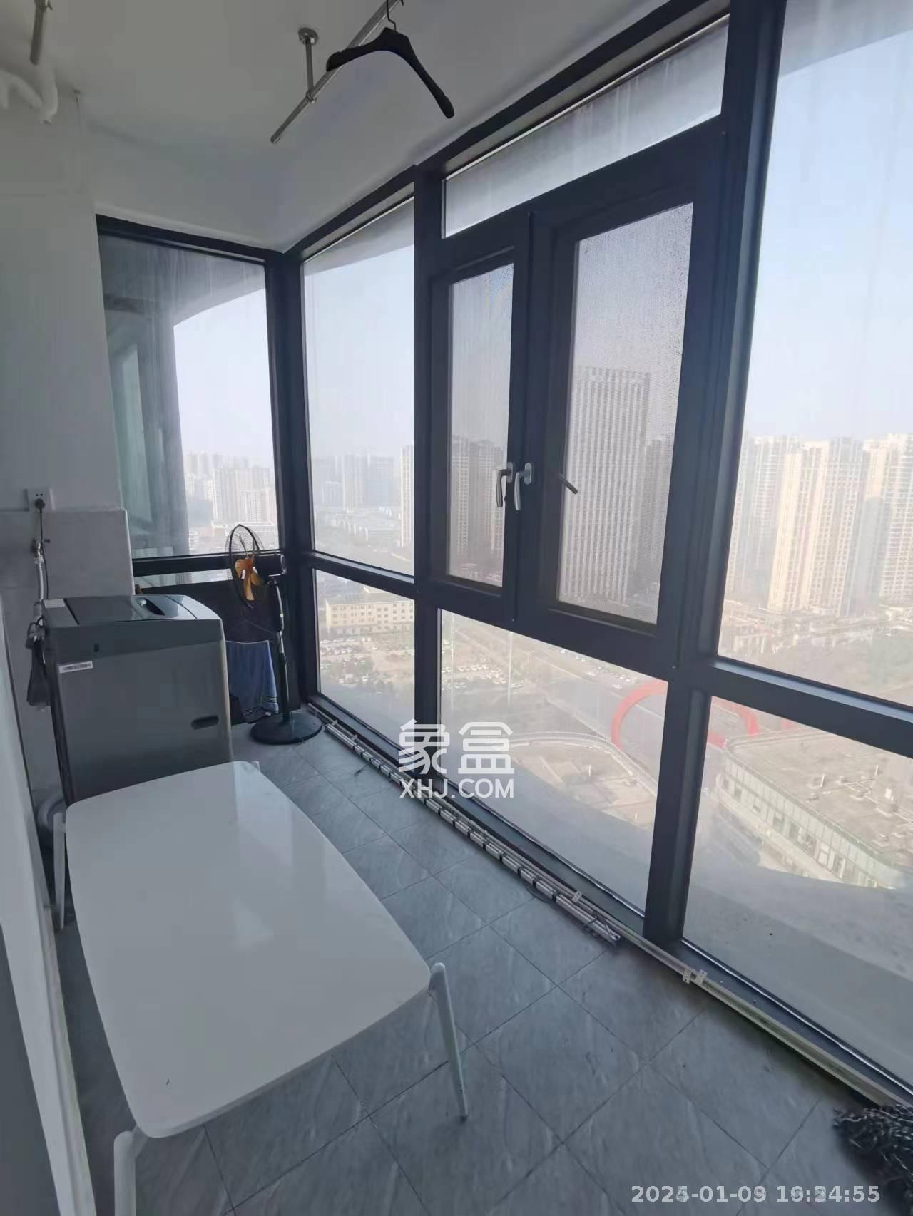 天祥水晶湾  4室2厅2卫   5000.00元/月室内图