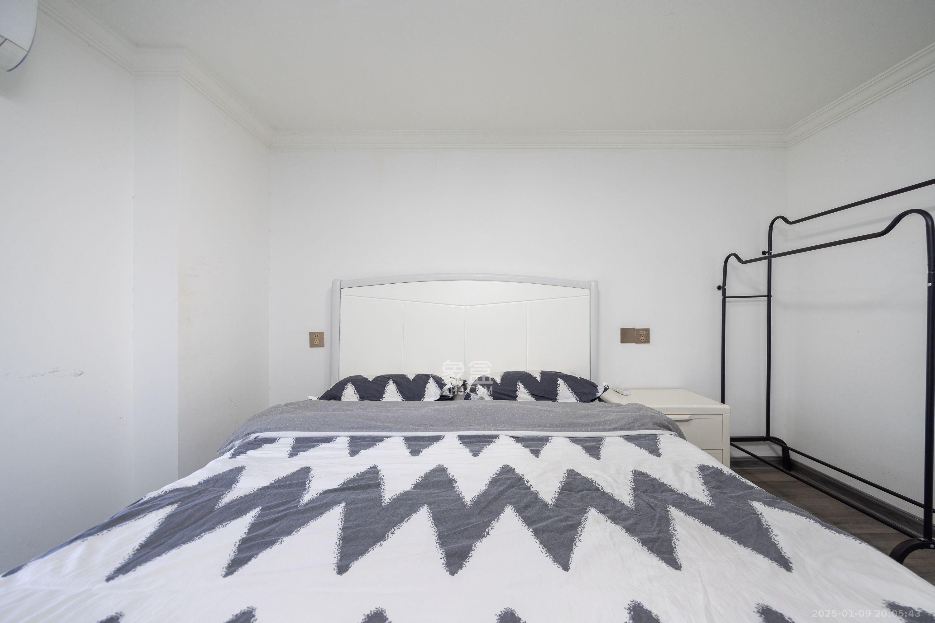 达美溪湖湾 3室1厅2卫 4000.0元/月 达美溪湖湾 3室1厅2卫 4000.0元/月室内图