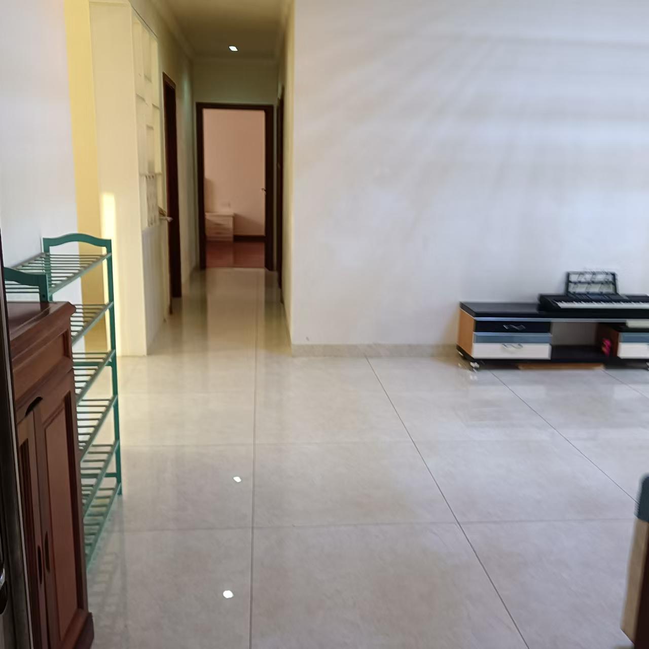 康桥美郡 3室2厅2卫 2000.0元/月 康桥美郡 3室2厅2卫 2000.0元/月室内图