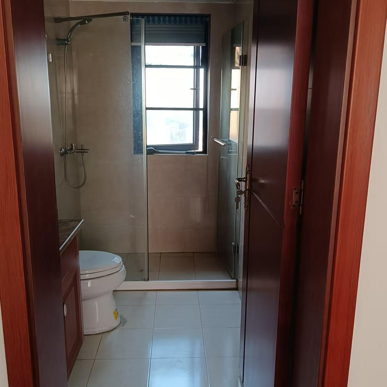 康桥美郡 3室2厅2卫 2000.0元/月 康桥美郡 3室2厅2卫 2000.0元/月小区图