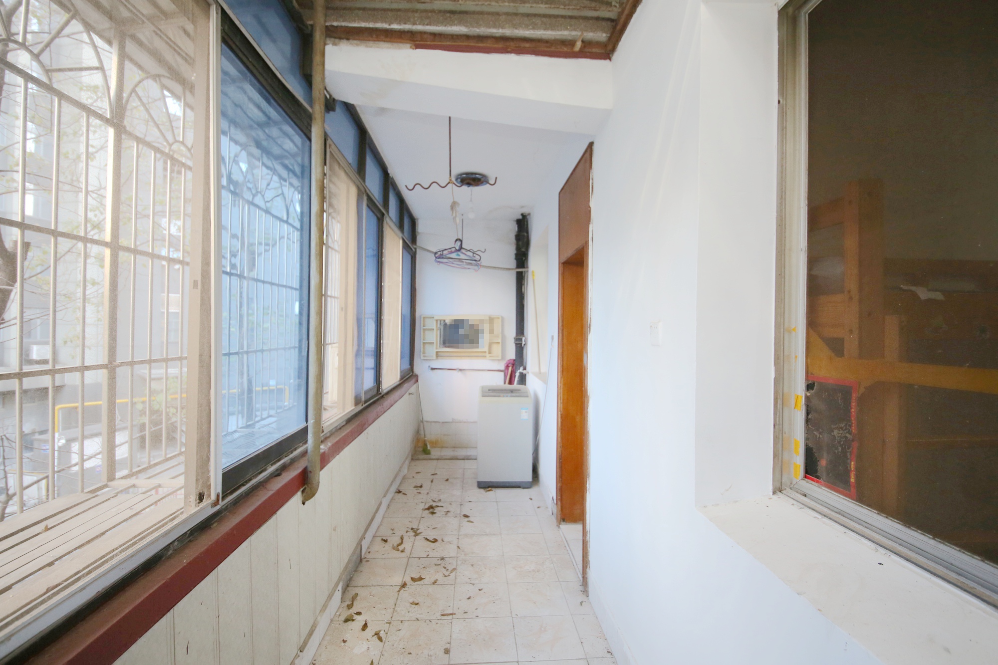 湖南省道路运输管理局  3室1厅1卫    68.0万阳台