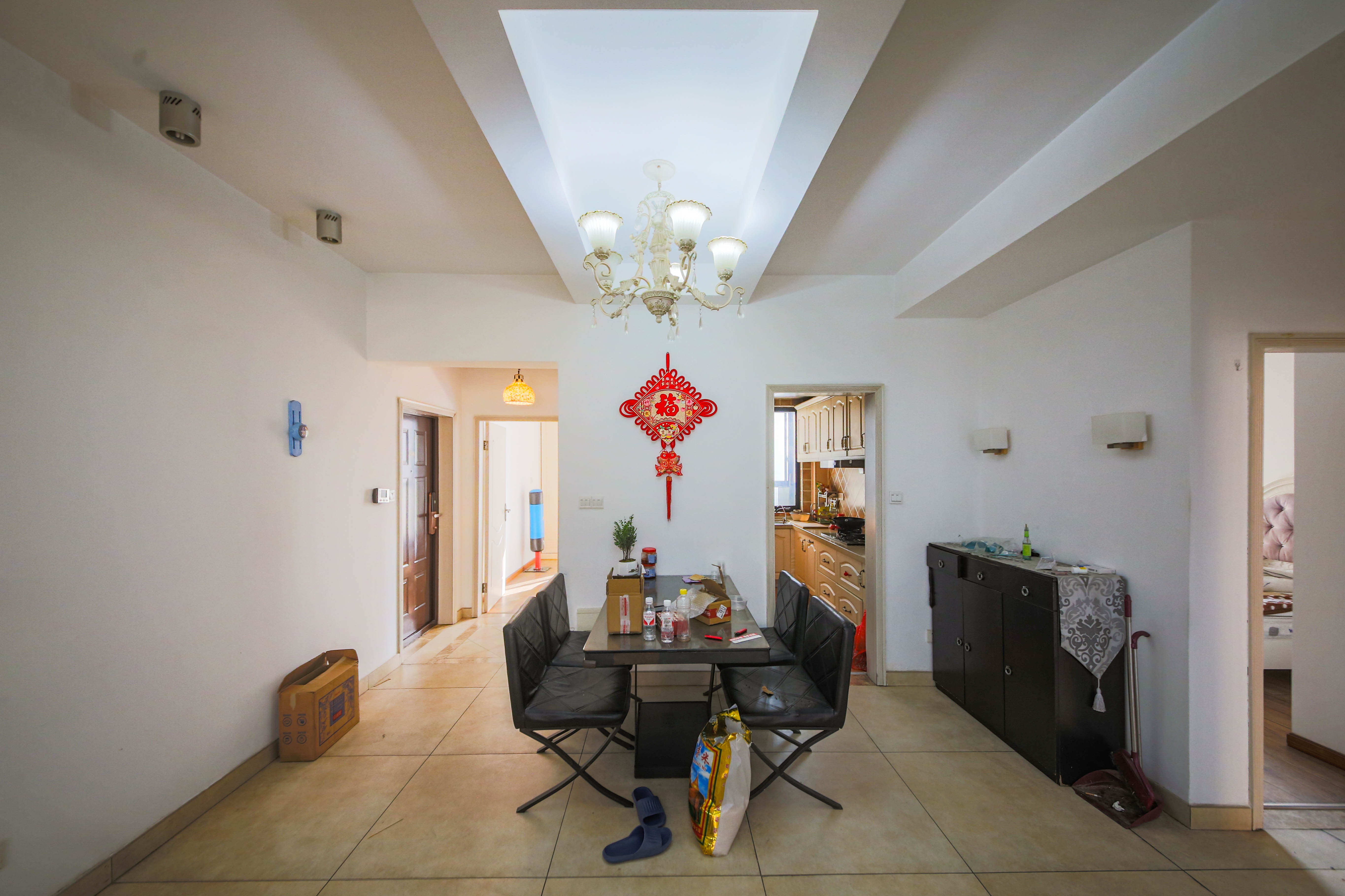 康斯丹郡(融程领秀佳园) 3室2厅1卫 69.98万 康斯丹郡(融程领秀佳园) 3室2厅1卫 69.98万客厅