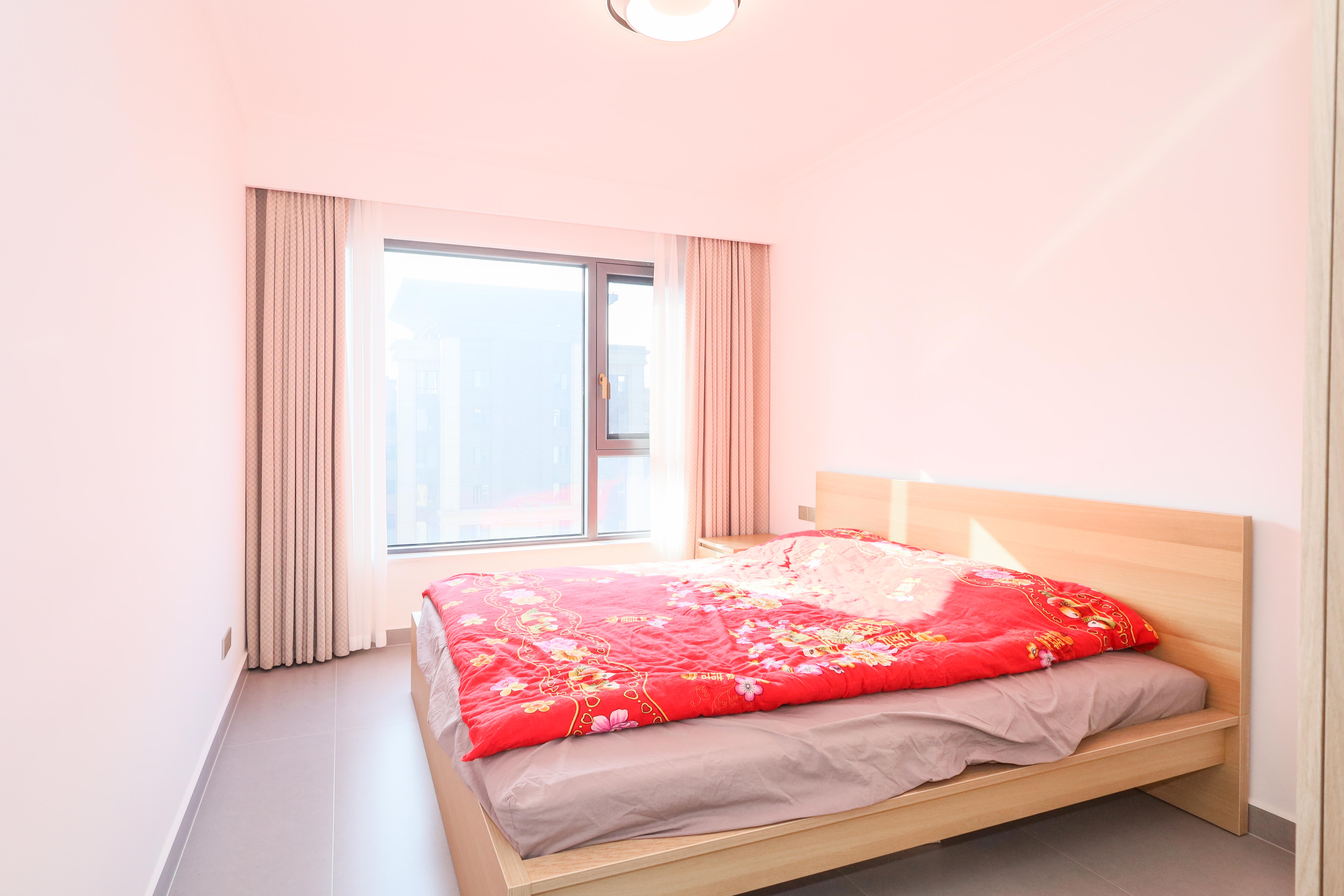 建发央著  4室2厅2卫   258.00万卧室