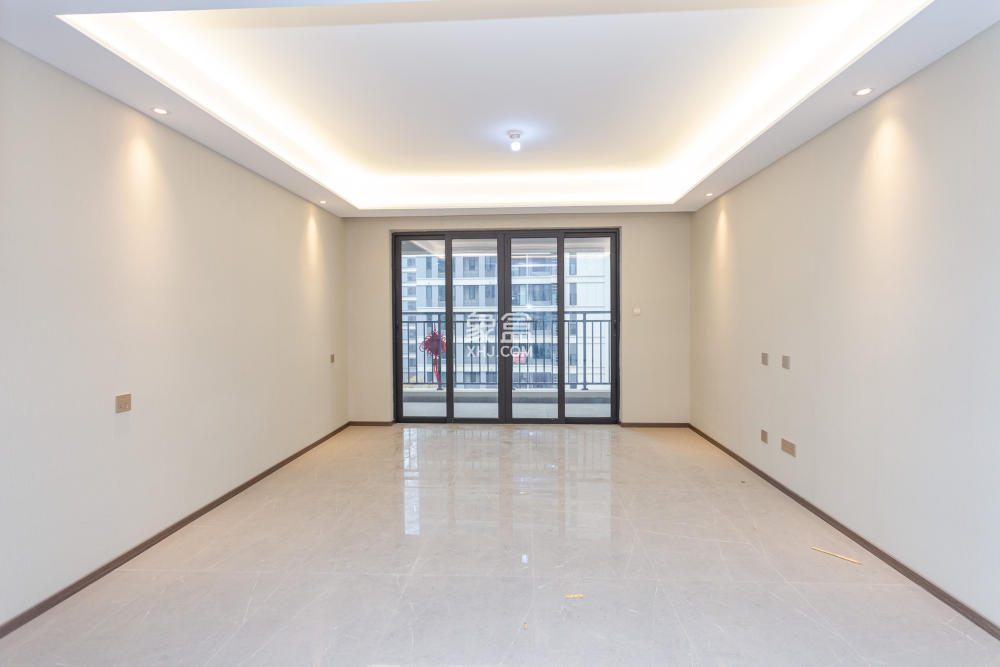 龙湖翠湖壹号  4室2厅2卫    172.0万