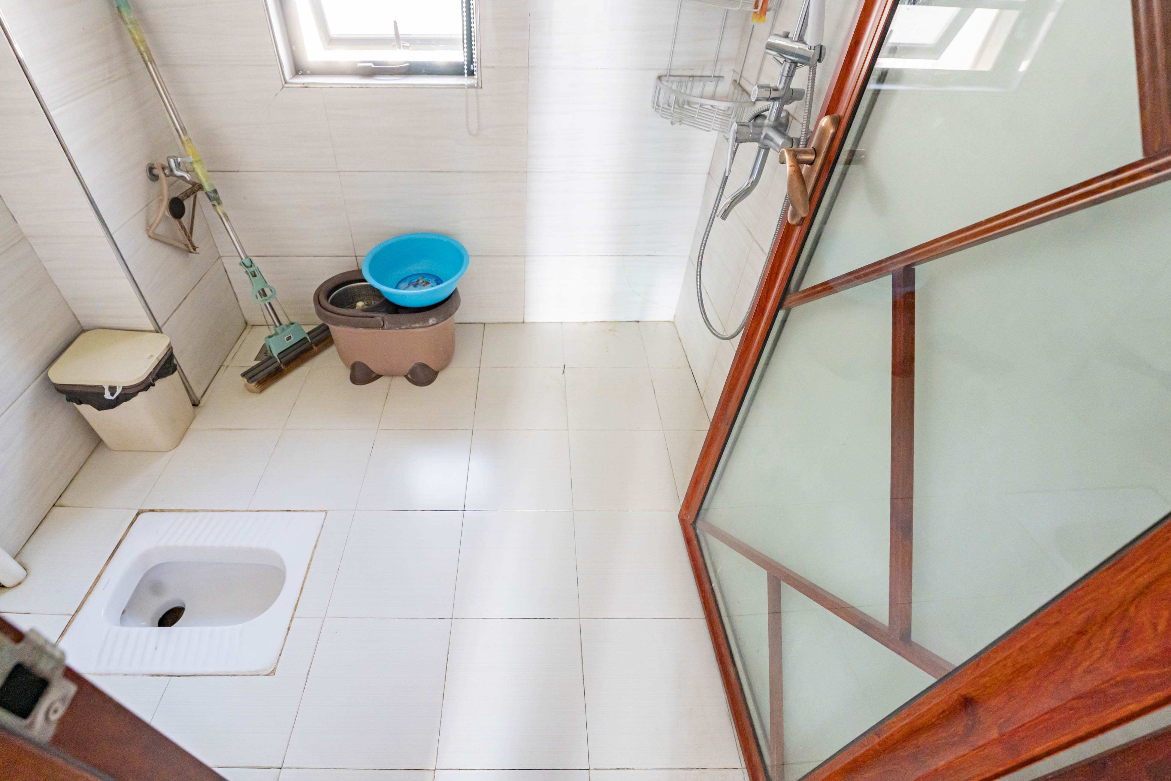 维一星城原山苑 1室2厅2卫 125.0万 维一星城原山苑 1室2厅2卫 125.0万卫生间